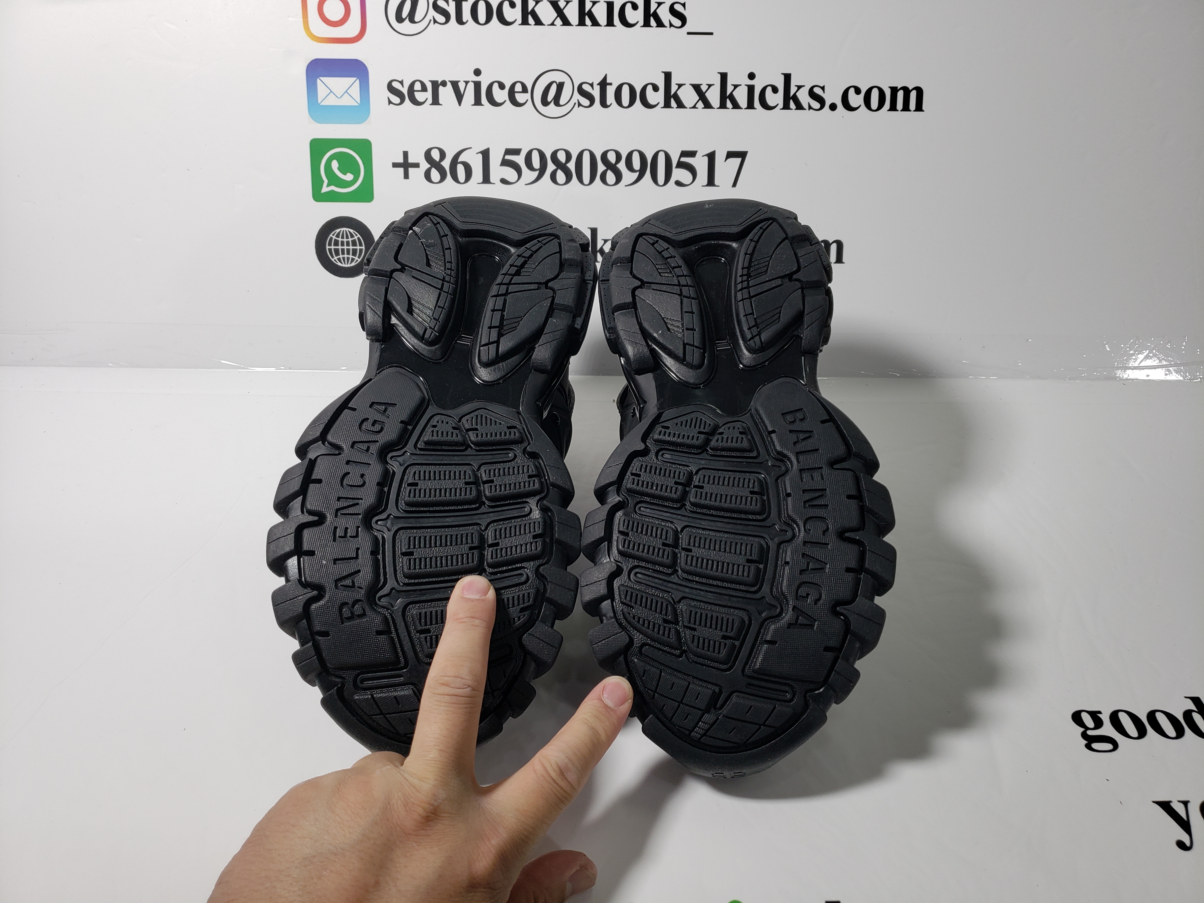 Balenciaga Track Tess S.Black (LED) 555032 W1GB7 1000  review STOCKXKICKS 06