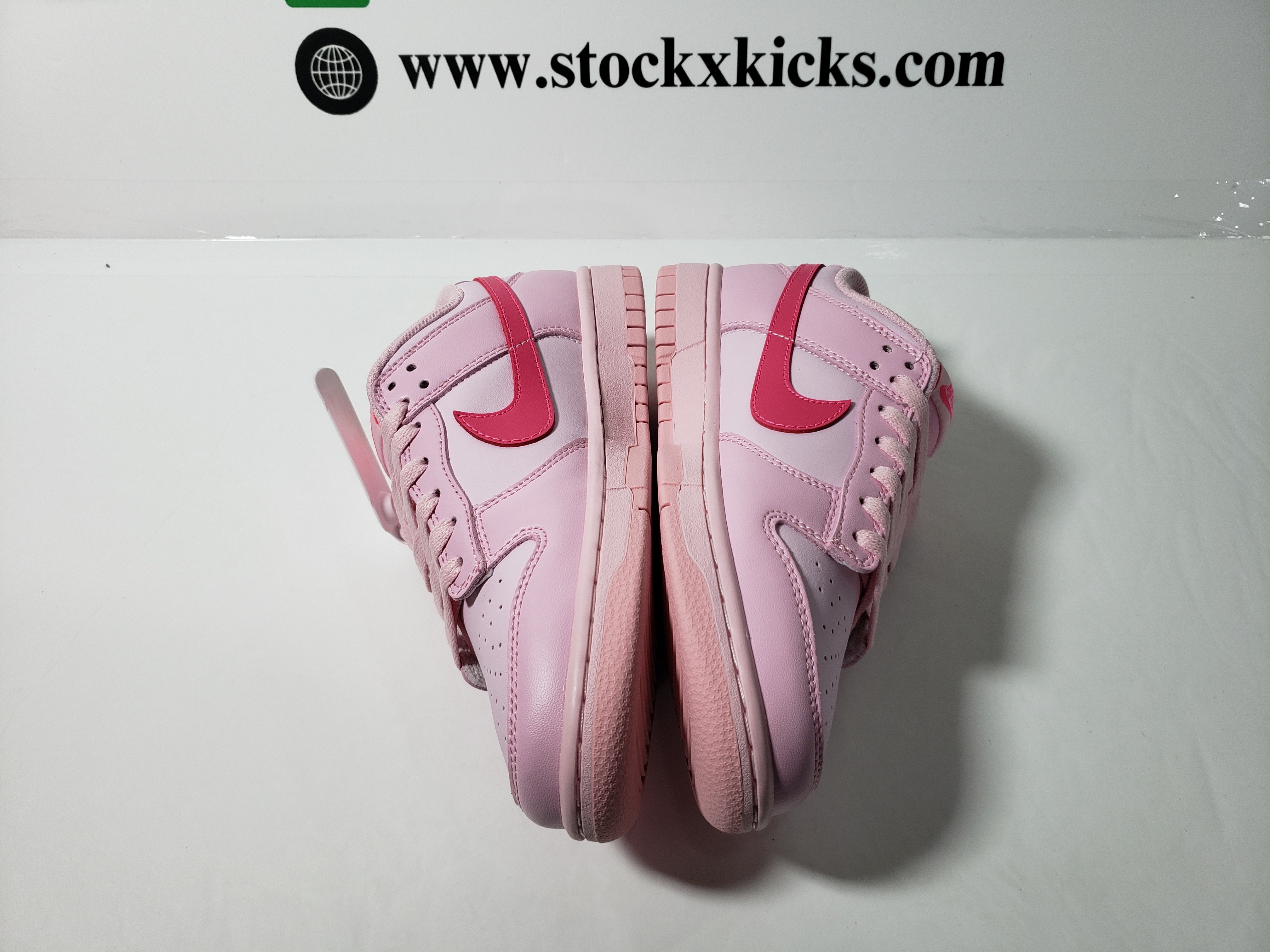 LJR Batch Nike Dunk Low Triple Pink DH9765-600 review STOCKXKICKS 04