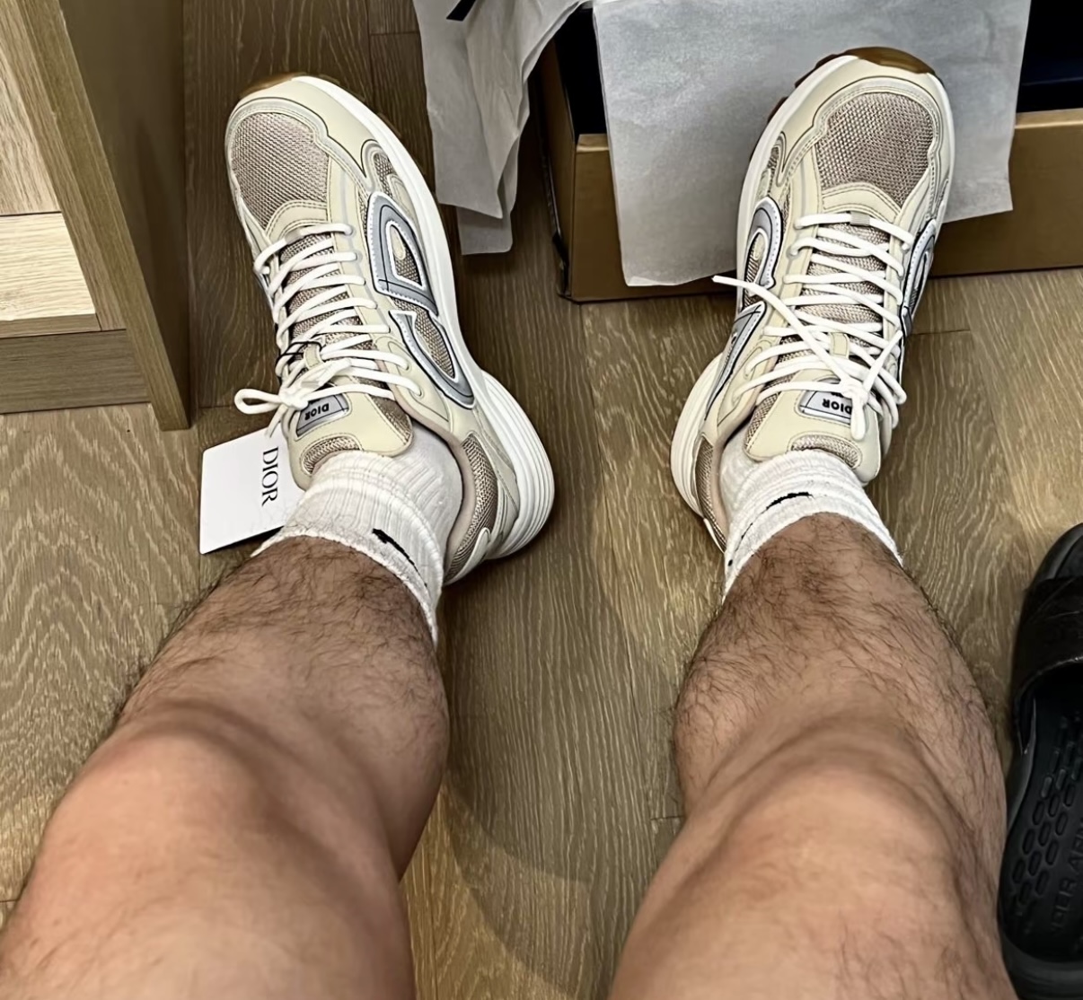 Dior B30 Cream 3SN279ZMA_H161 review Raul Corona