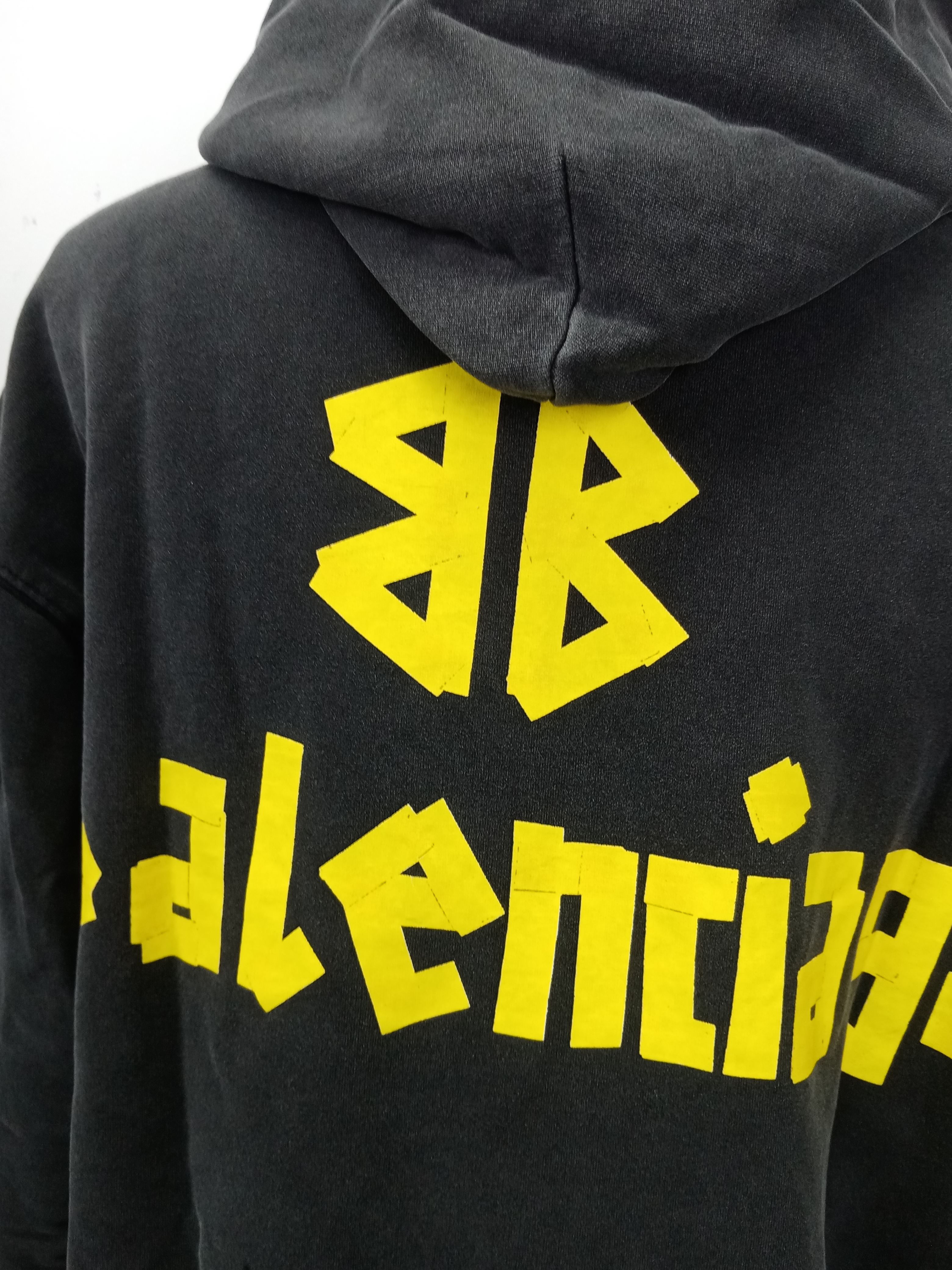Balenciaga Tape Type Ripped Pocket Hoodie Oversized Black/Blue/Black Blue YZ 0400018953488 review EL 03