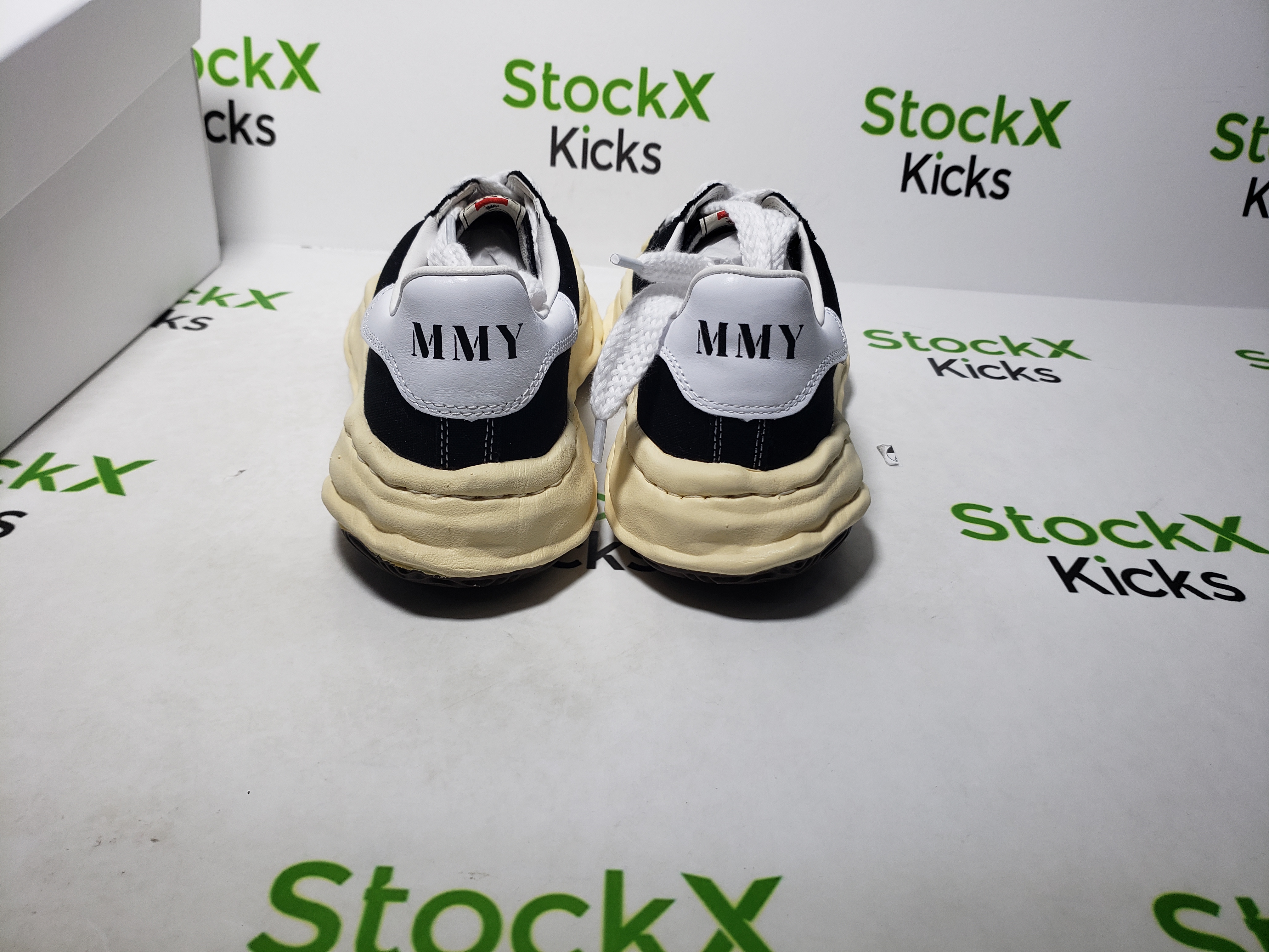 Maison MIHARA YASUHIRO Black And White Characters NO.784 review stockxkicks 01