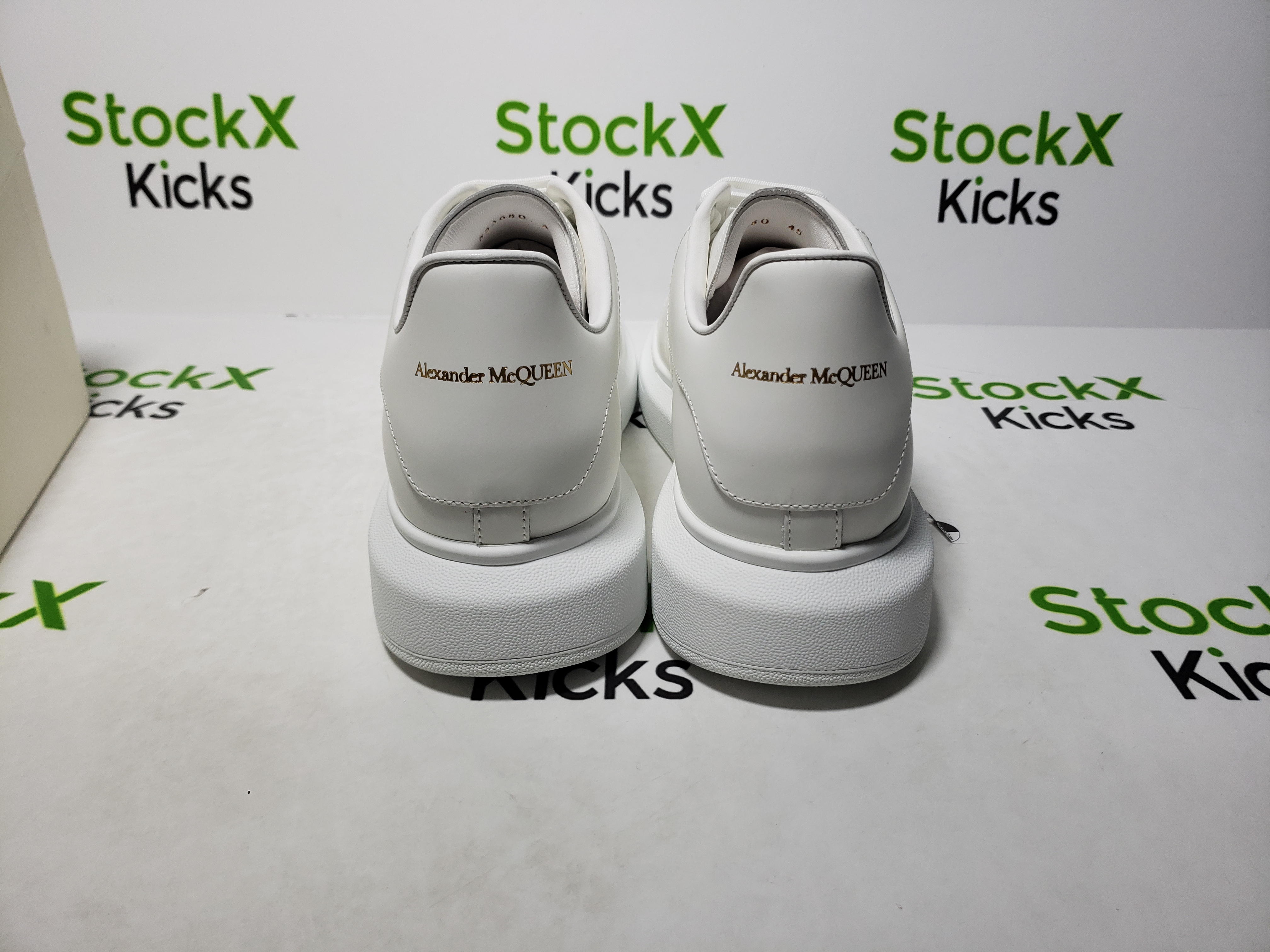 Alexander McQueen Sneaker White Pape review stockxkicks 01