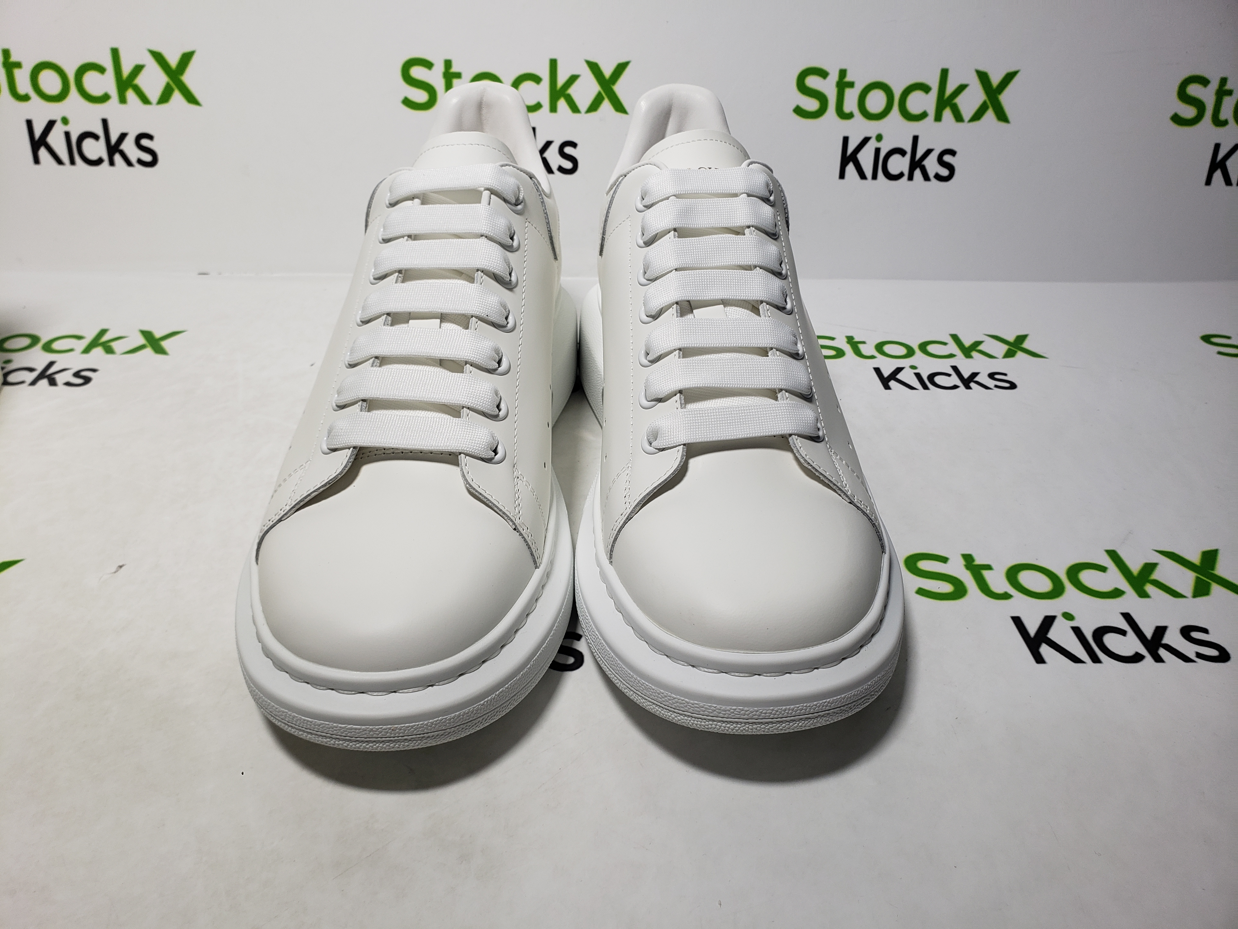 Alexander McQueen Sneaker White Pape review stockxkicks 02