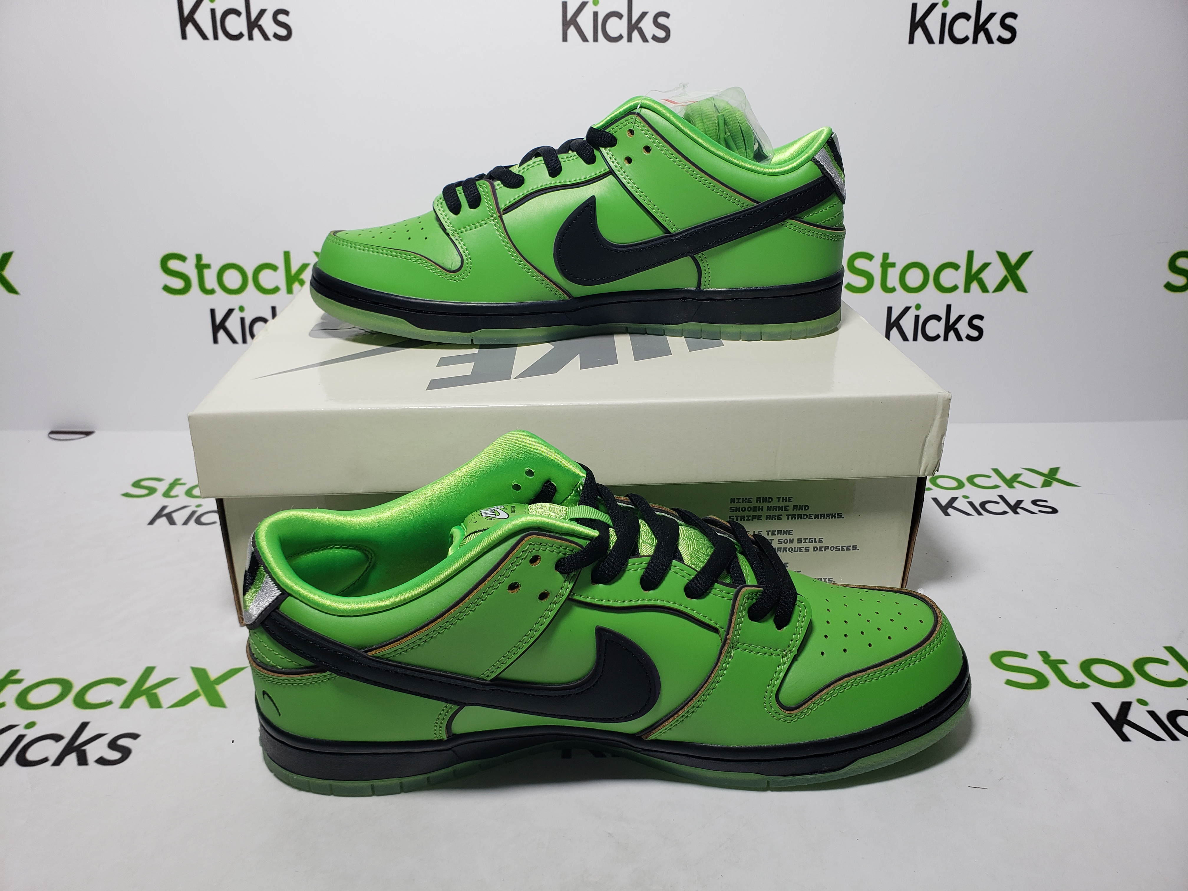 PK God Batch The Powerpuff Girls x Nike SB Dunk Low Buttercup FZ8319-300 review stockxkicks 04