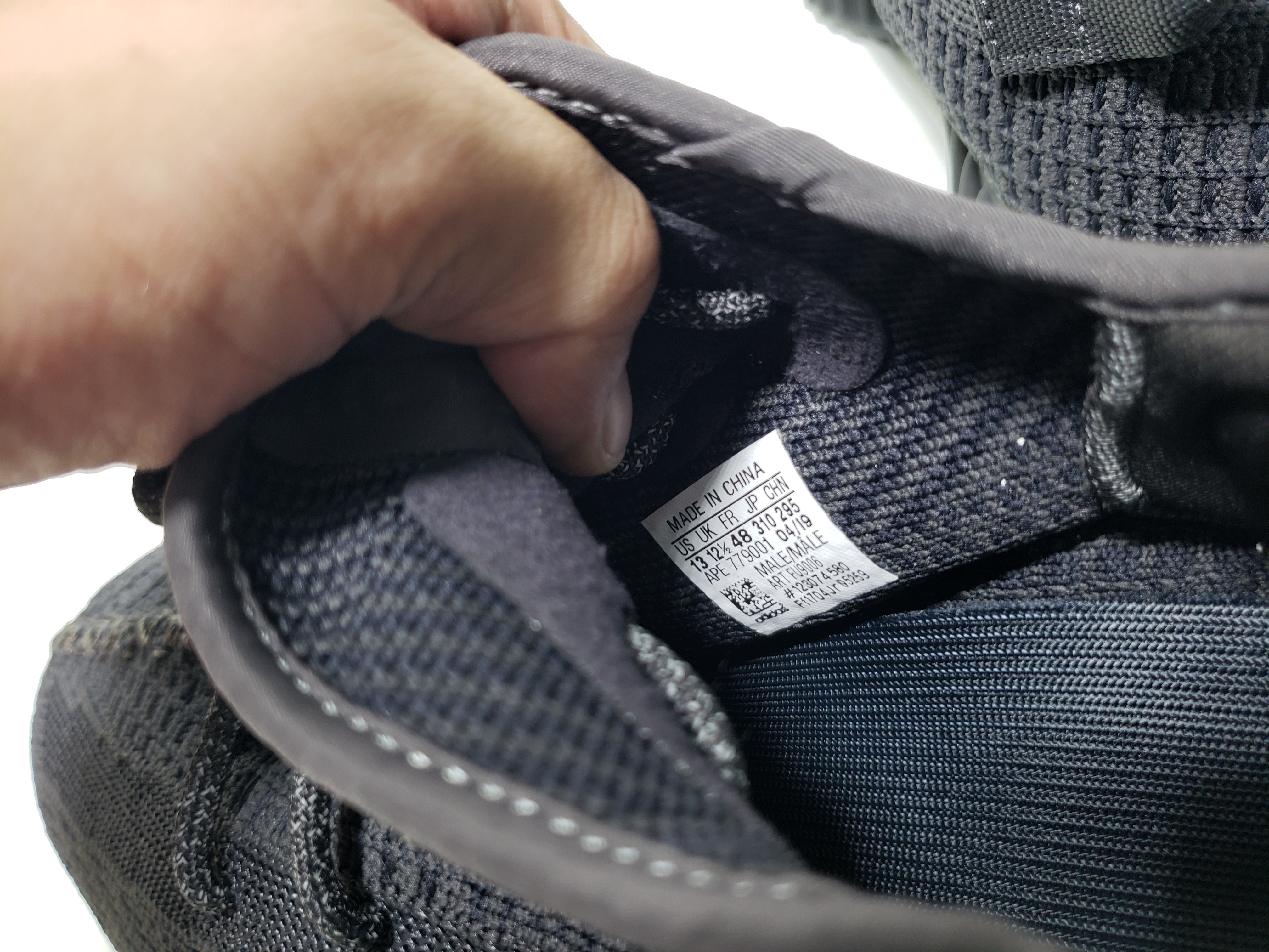 PK God Batch adidas Yeezy Boost 350 V2 Black (Non-Reflective) FU9006 review stockxkicks 02