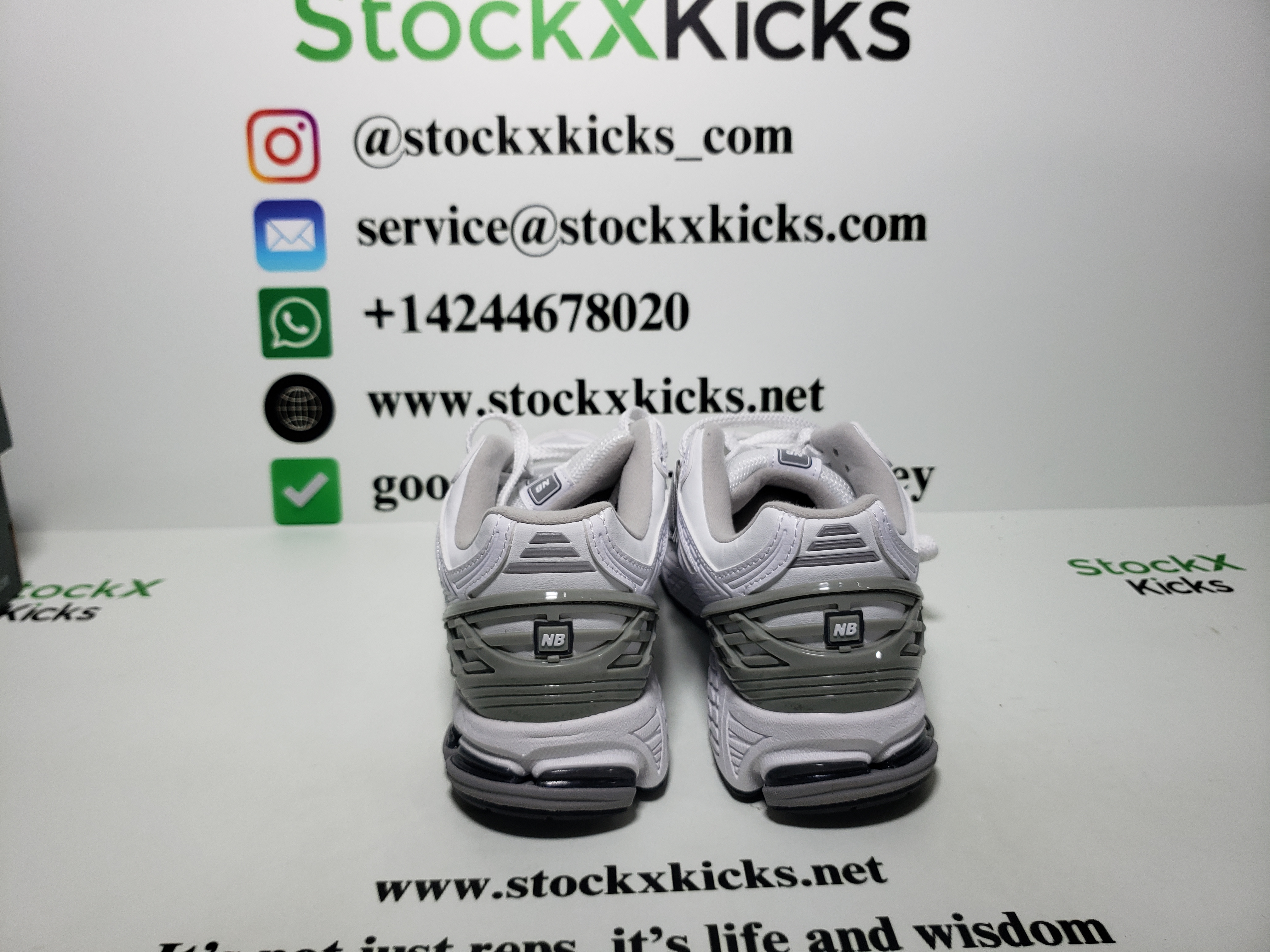 New Balance 1906R White Rain Cloud M1906RE review stockxkicks 01