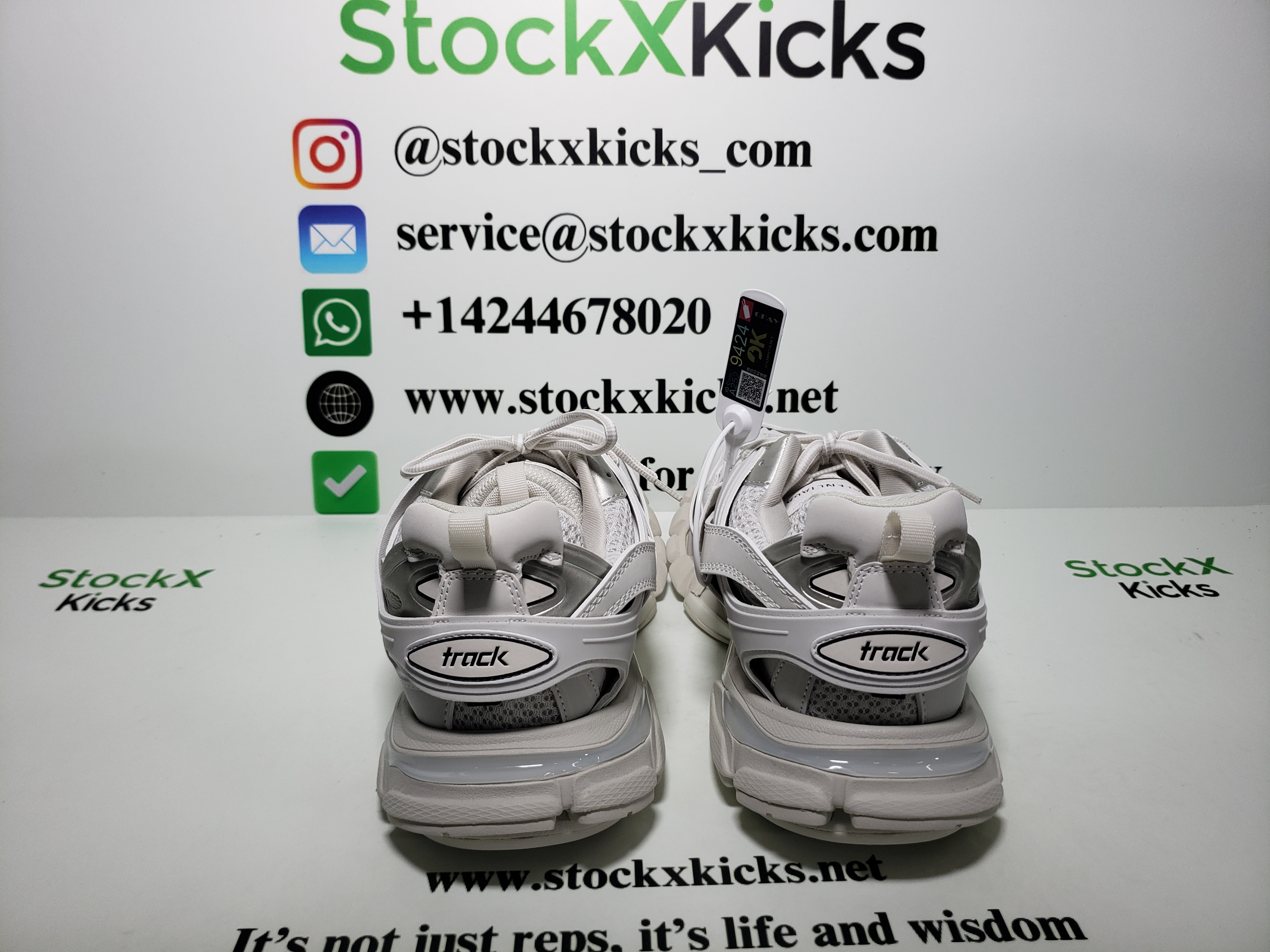 Balenciaga Track Tess S.White (LED) 542436 W1GB7 6509 review stockxkicks 01