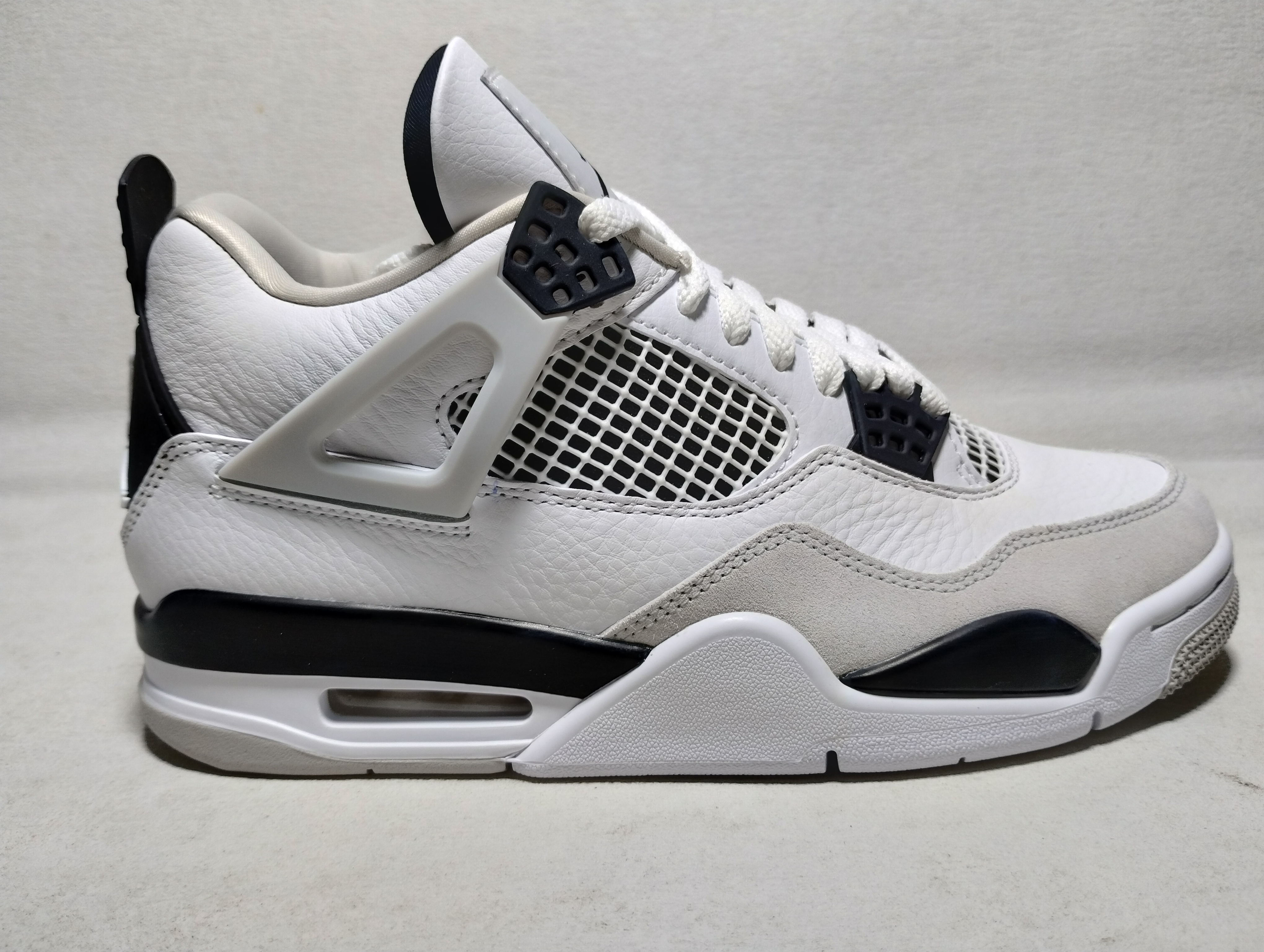 UCOO Batch Air Jordan 4 Retro Military Black DH6927-111 review stockxkicks 01