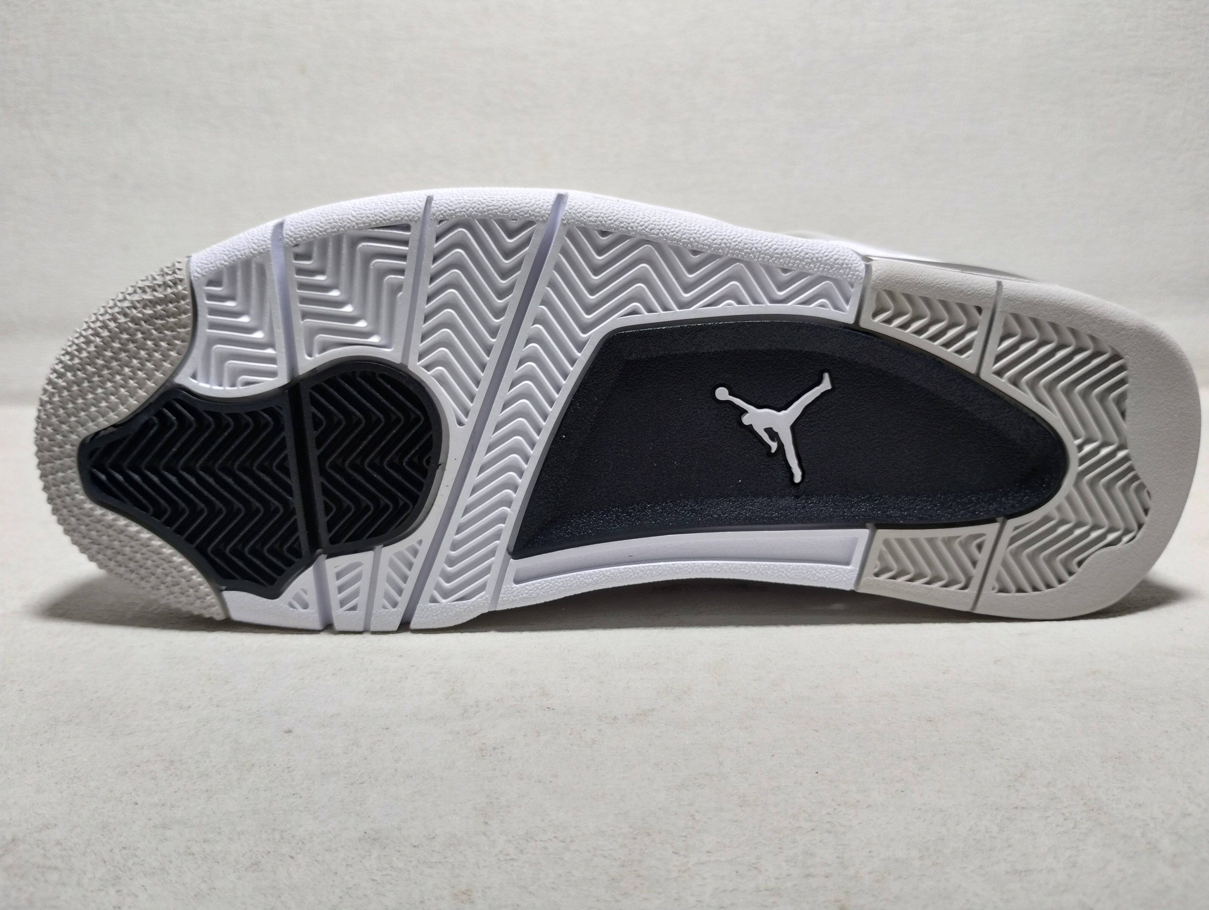 UCOO Batch Air Jordan 4 Retro Military Black DH6927-111 review stockxkicks 09