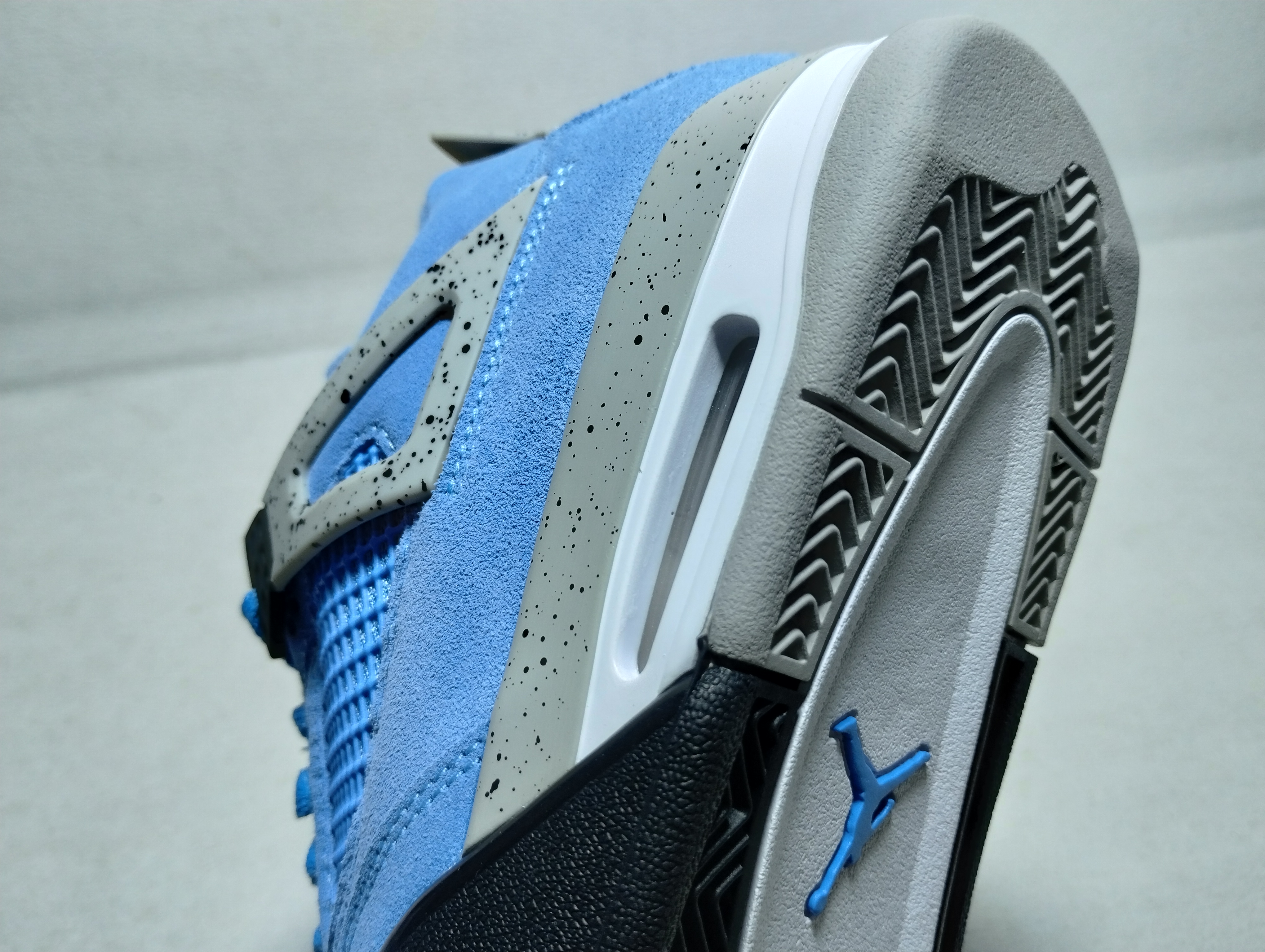 UCOO Batch Air Jordan 4 Retro University Blue CT8527-400 review stockxkicks 09