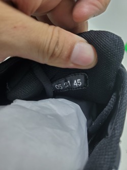 Dior B30 Triple Black 3SN279ZND-H90 review stockxkicks 03