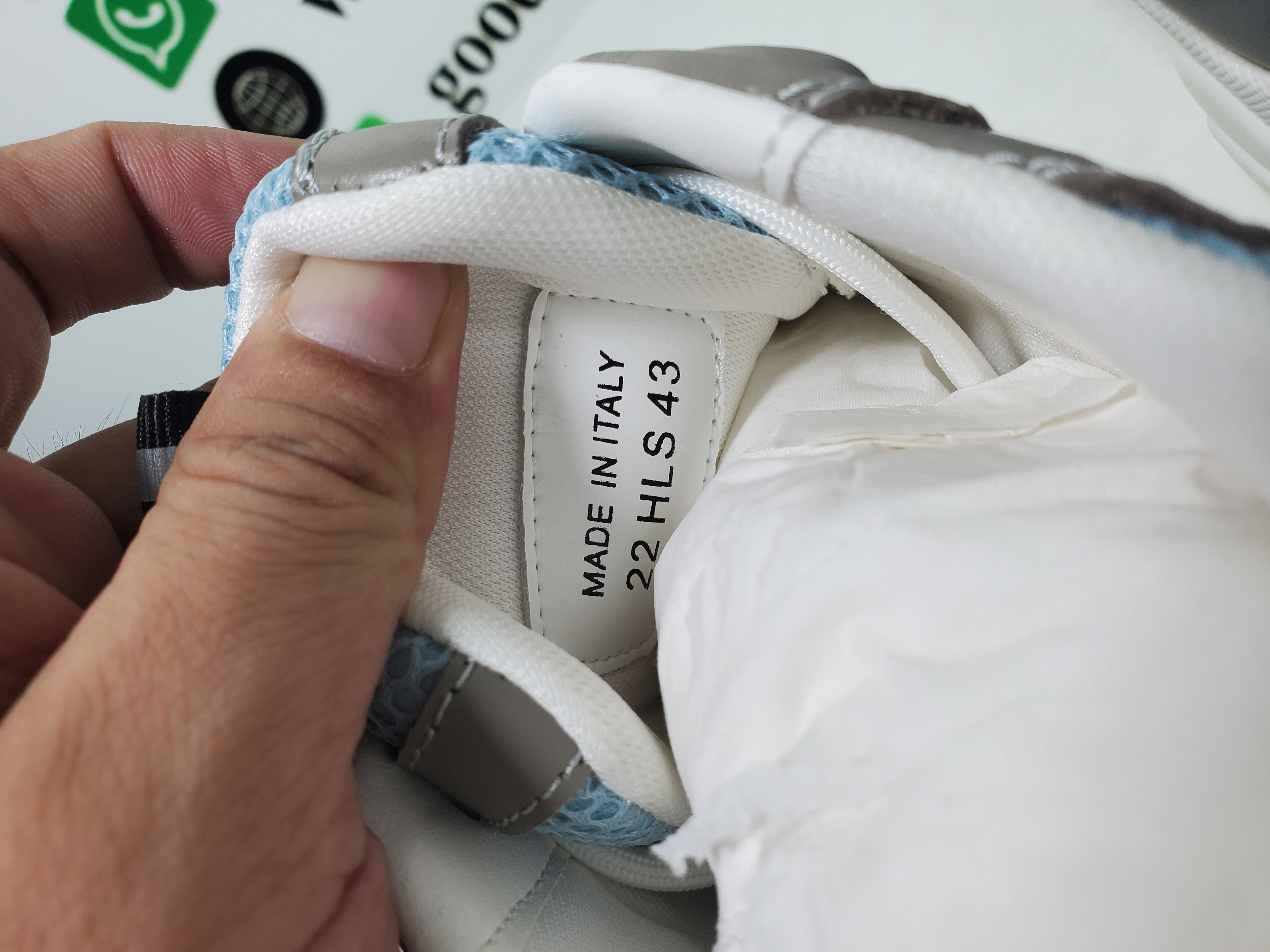 Dior B22 White Blue 3SN231YXX_H865 review stockxkicks 02