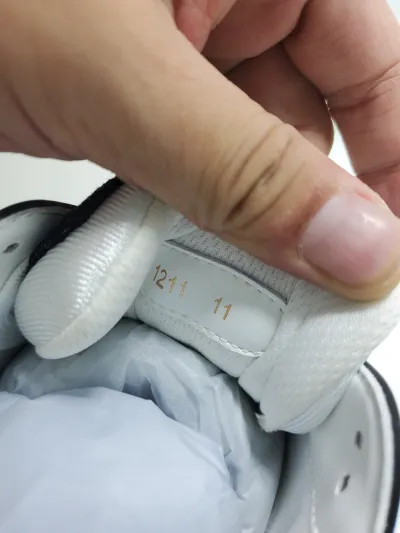 Louis Vuitton Trainer Black And White Cloth Cover VL1202 review stockxkicks  02
