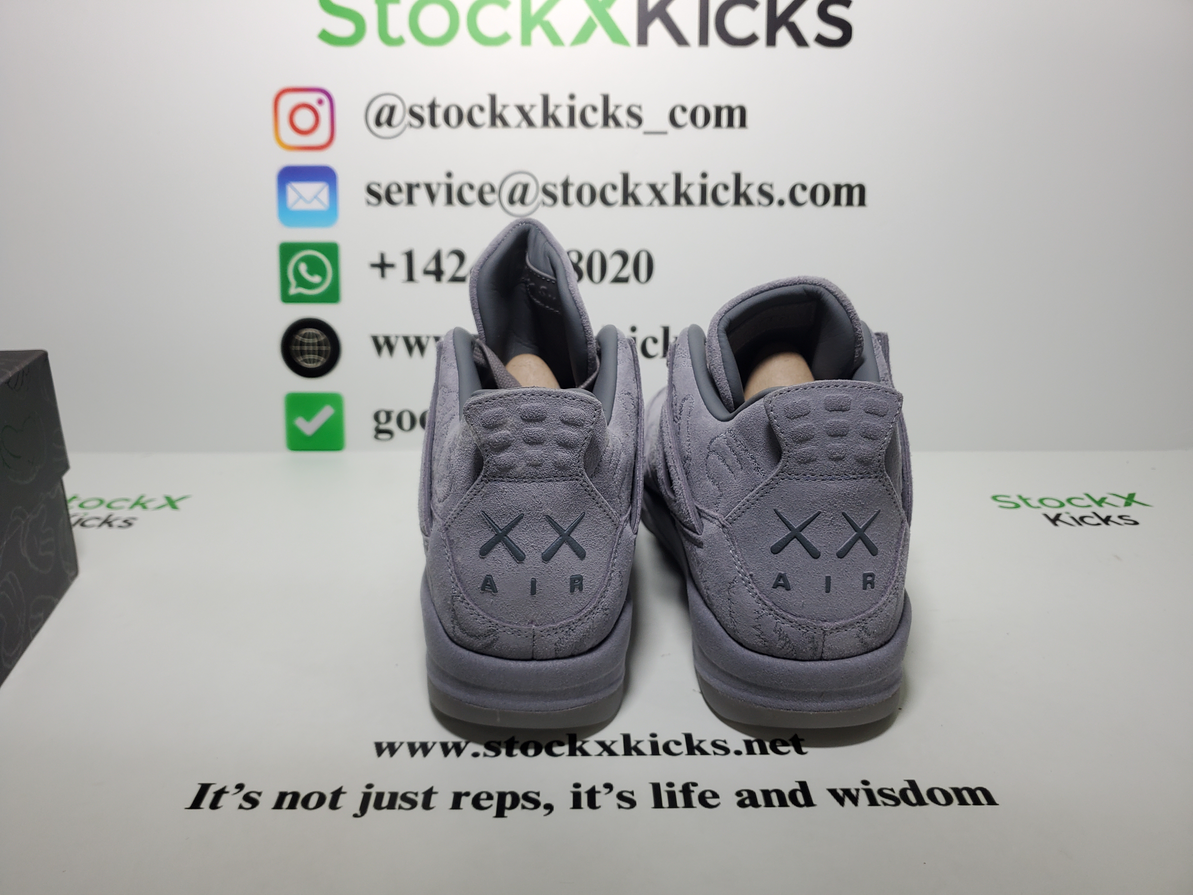 PK God Batch Nike Air Jordan 4 Retro Kaws  930155-003 review stockxkicks 01