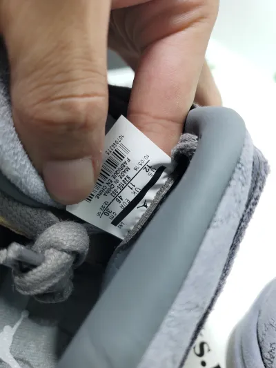 PK God Batch Nike Air Jordan 4 Retro Kaws  930155-003 review stockxkicks 02