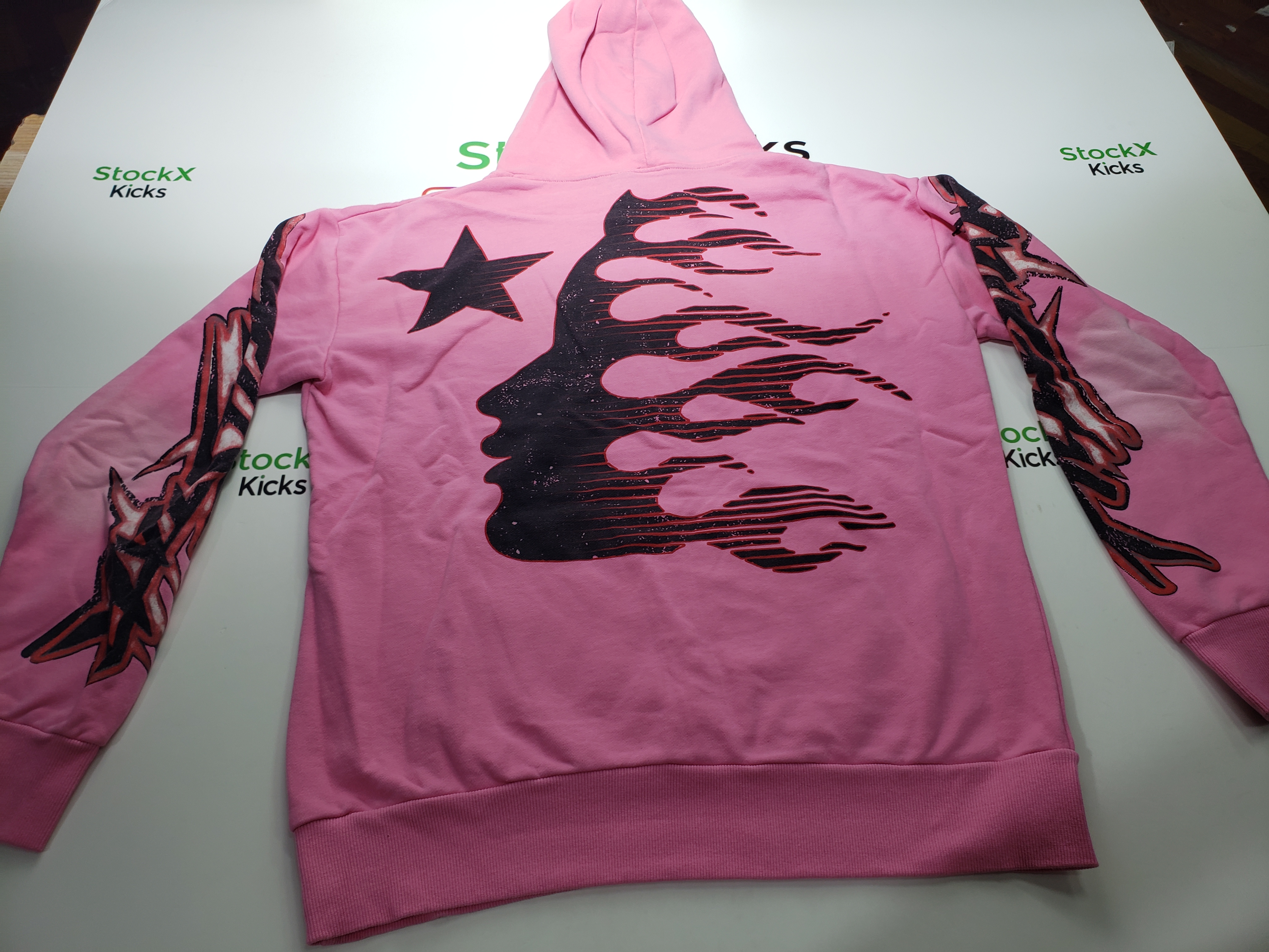Hellstar Brainwashed Without Brain Hoodie Pink review stockxkicks.org 04