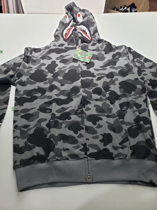 BAPE Color Camo Shark Zip Hoodie Black 4580793319054 review 