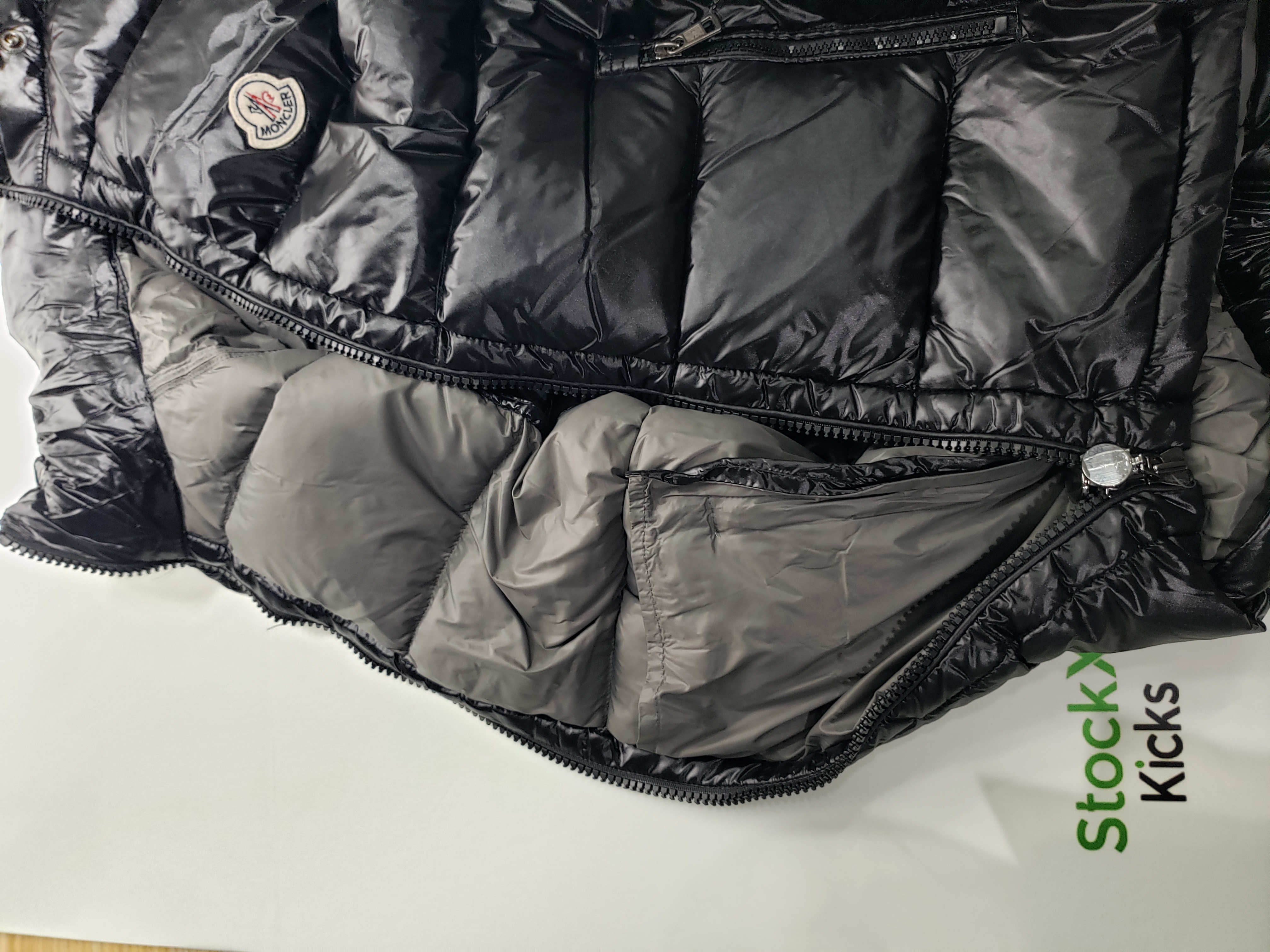 Moncler Bormes Down Vest Black review stockxkicks.org 03