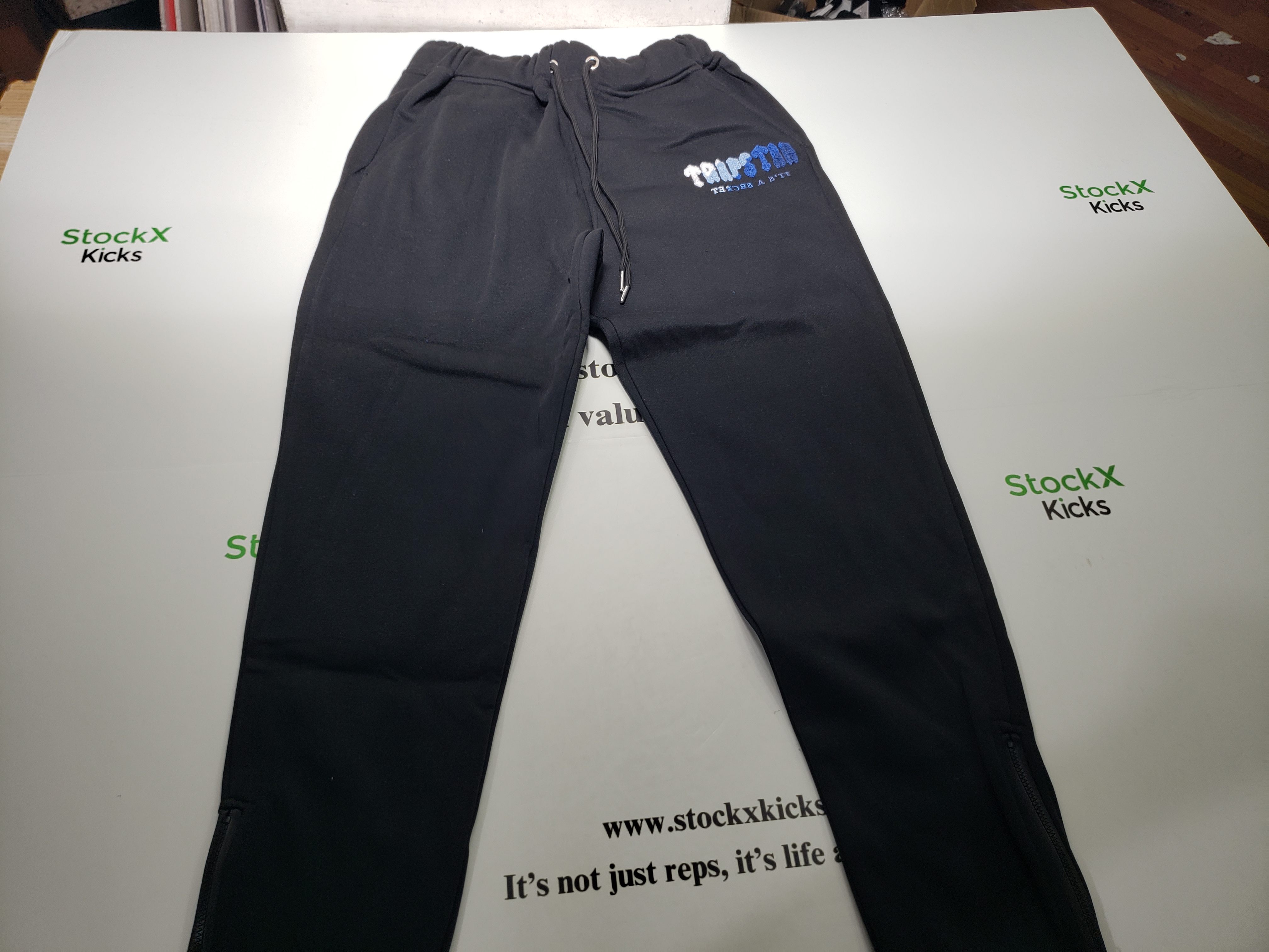 Trapstar Chenille Decoded Hoodie Tracksuit Black Ice Flavours 2.0 Edition review stockxkicks.org 01