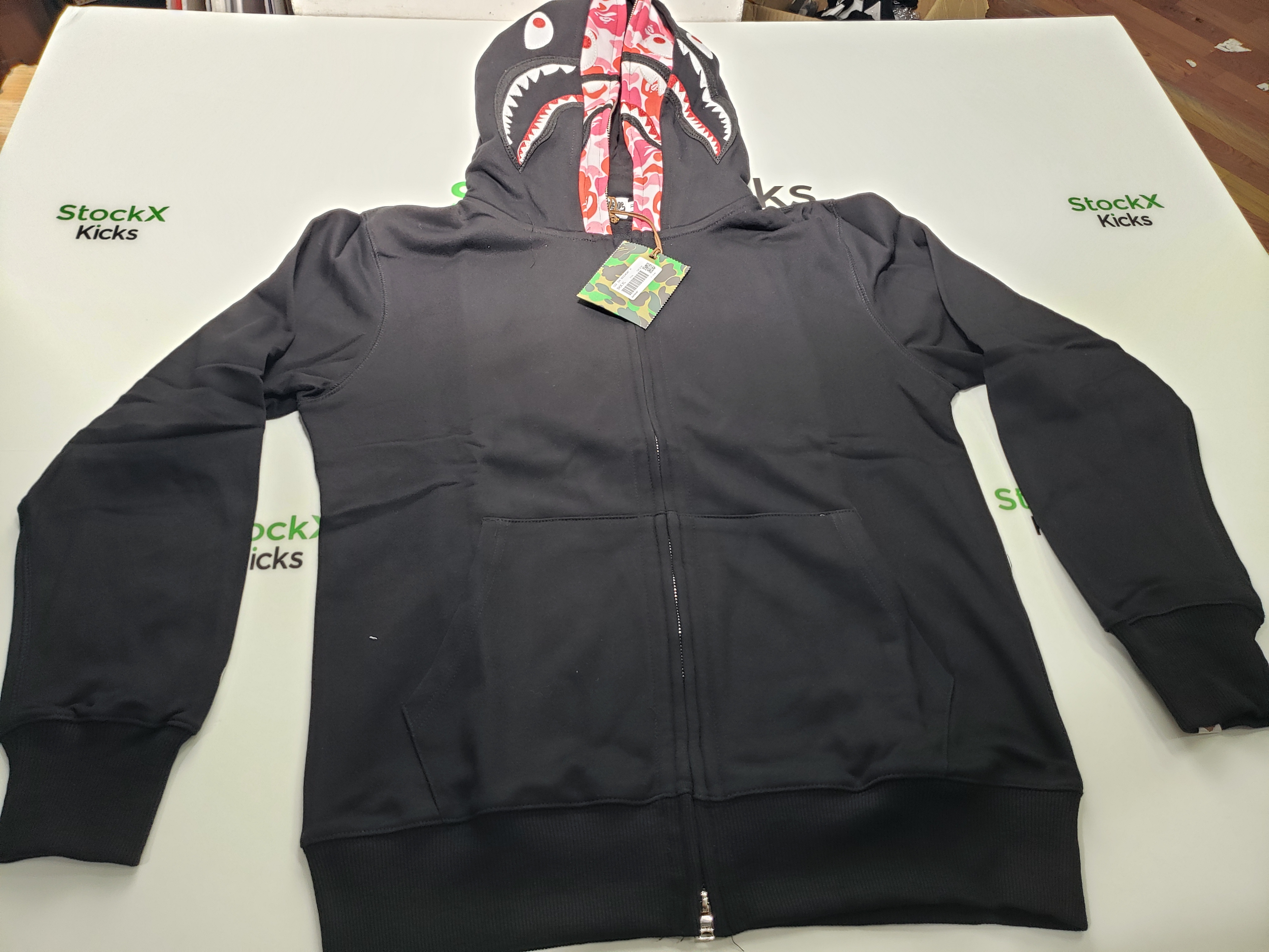 BAPE ABC Camo Shark Zip Hoodie Black Pink review stockxkicks.org 01