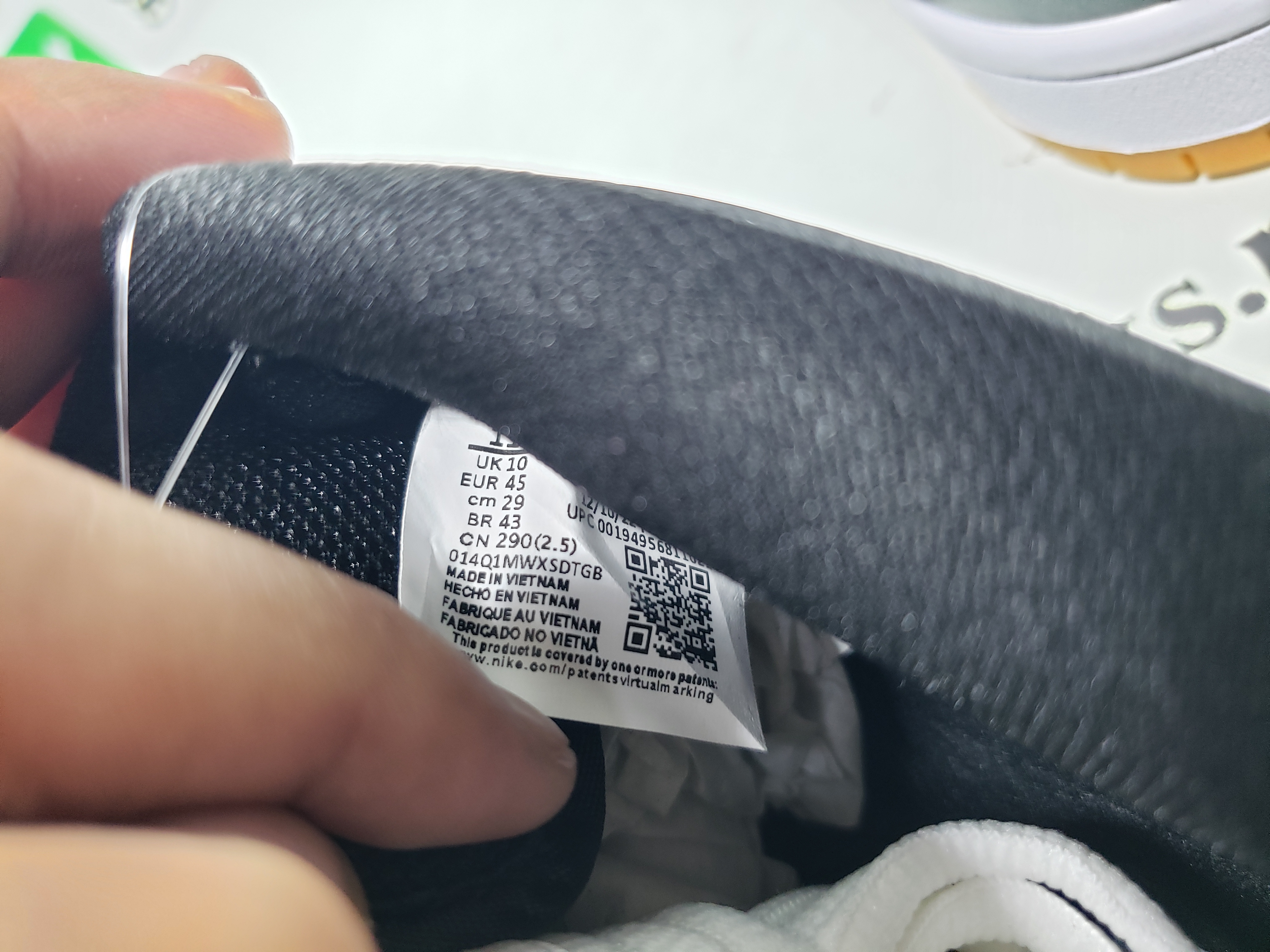 LJR Batch Nike SB Dunk Low Pro Black Gum CD2563-101 review stockxkicks.org 02