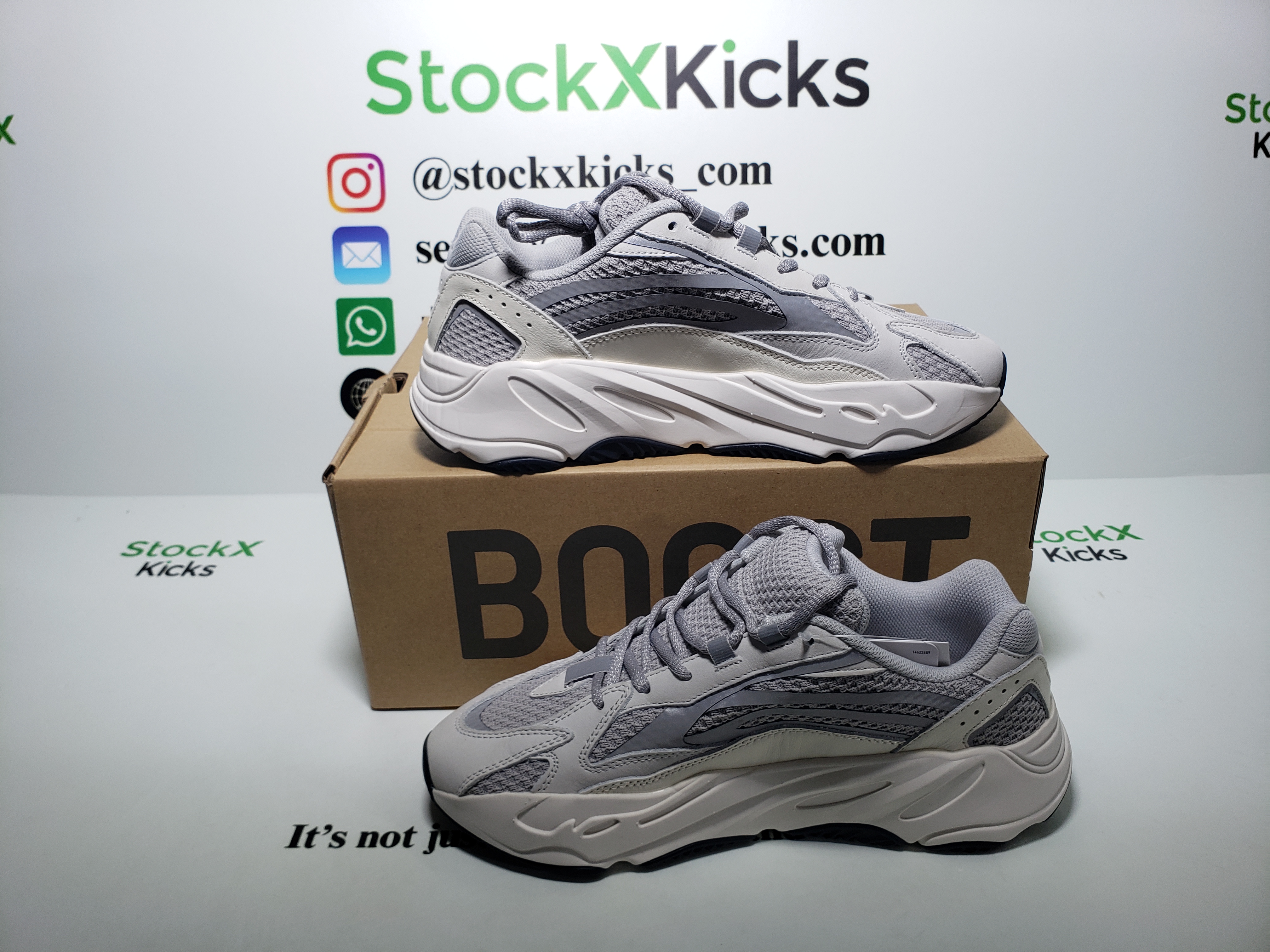 LJR Batch Yeezy Boost 700 V2 “Static” EF2829 review stockxkicks.org 04