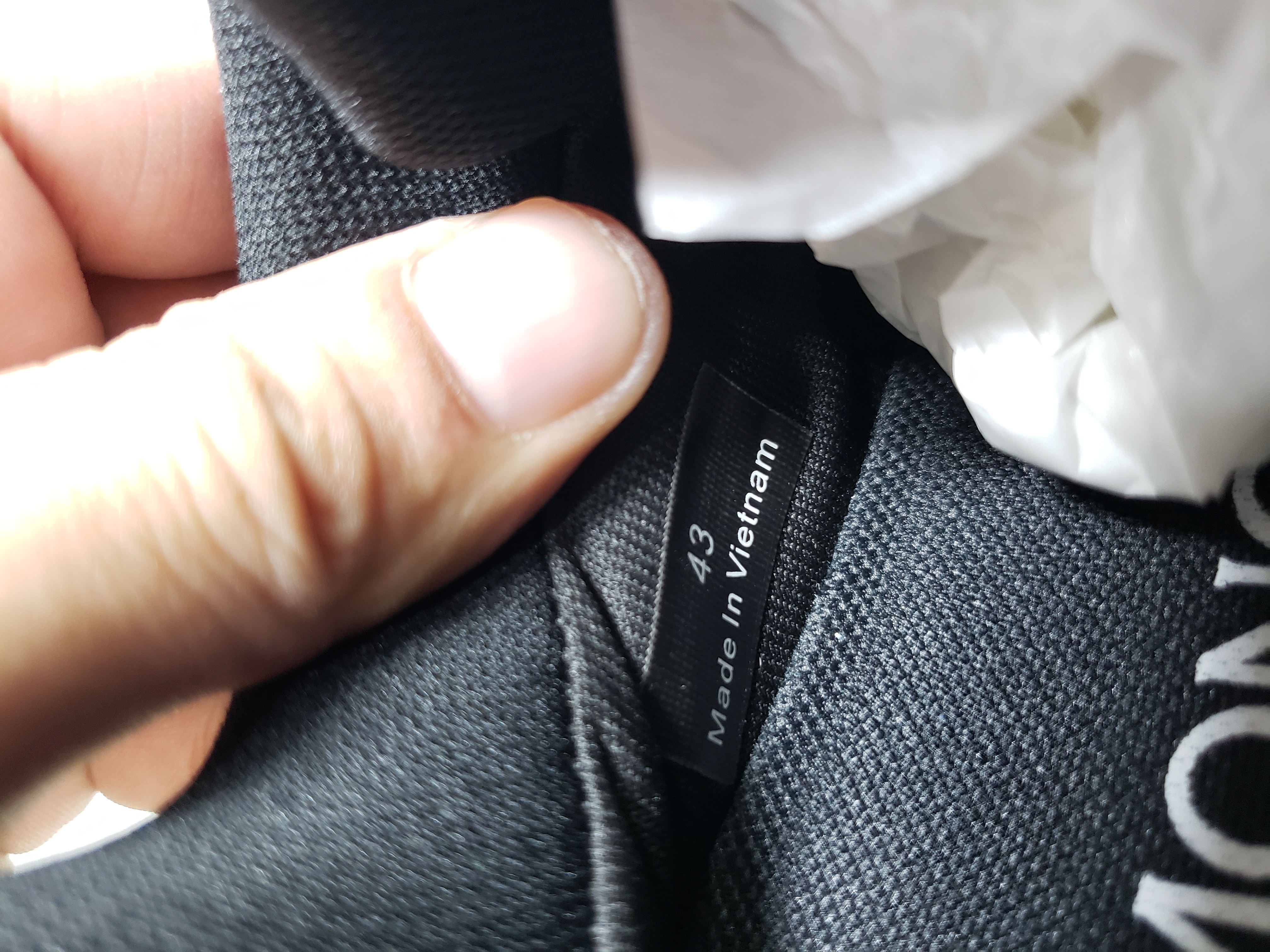 Moncler Trailgrip GTX Black H2098 4M00120 M2058 999 review stockxkicks.org 02