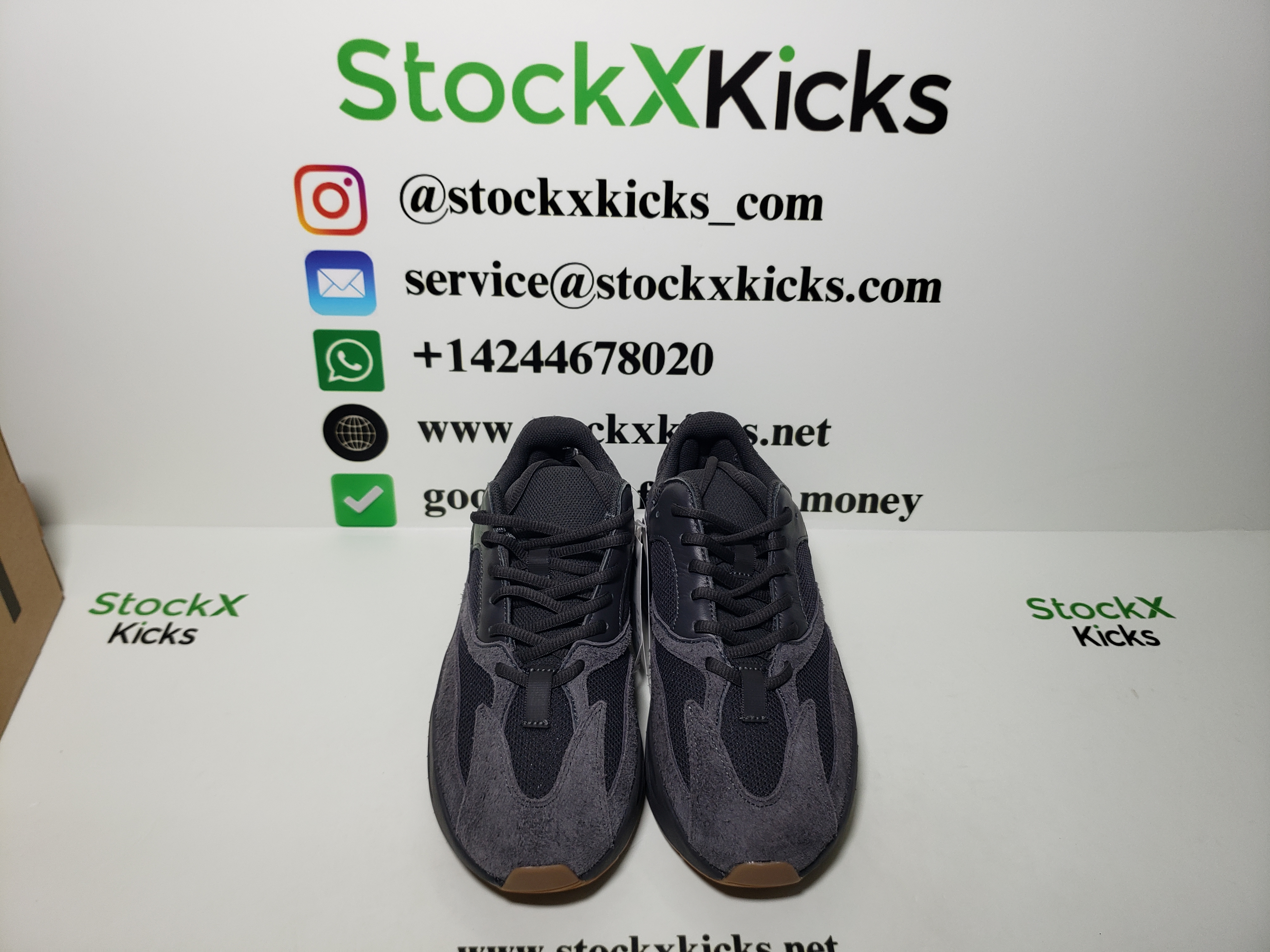 PK God Batch adidas Yeezy Boost 700 Utility Black FV5304 review stockxkicks.org 04