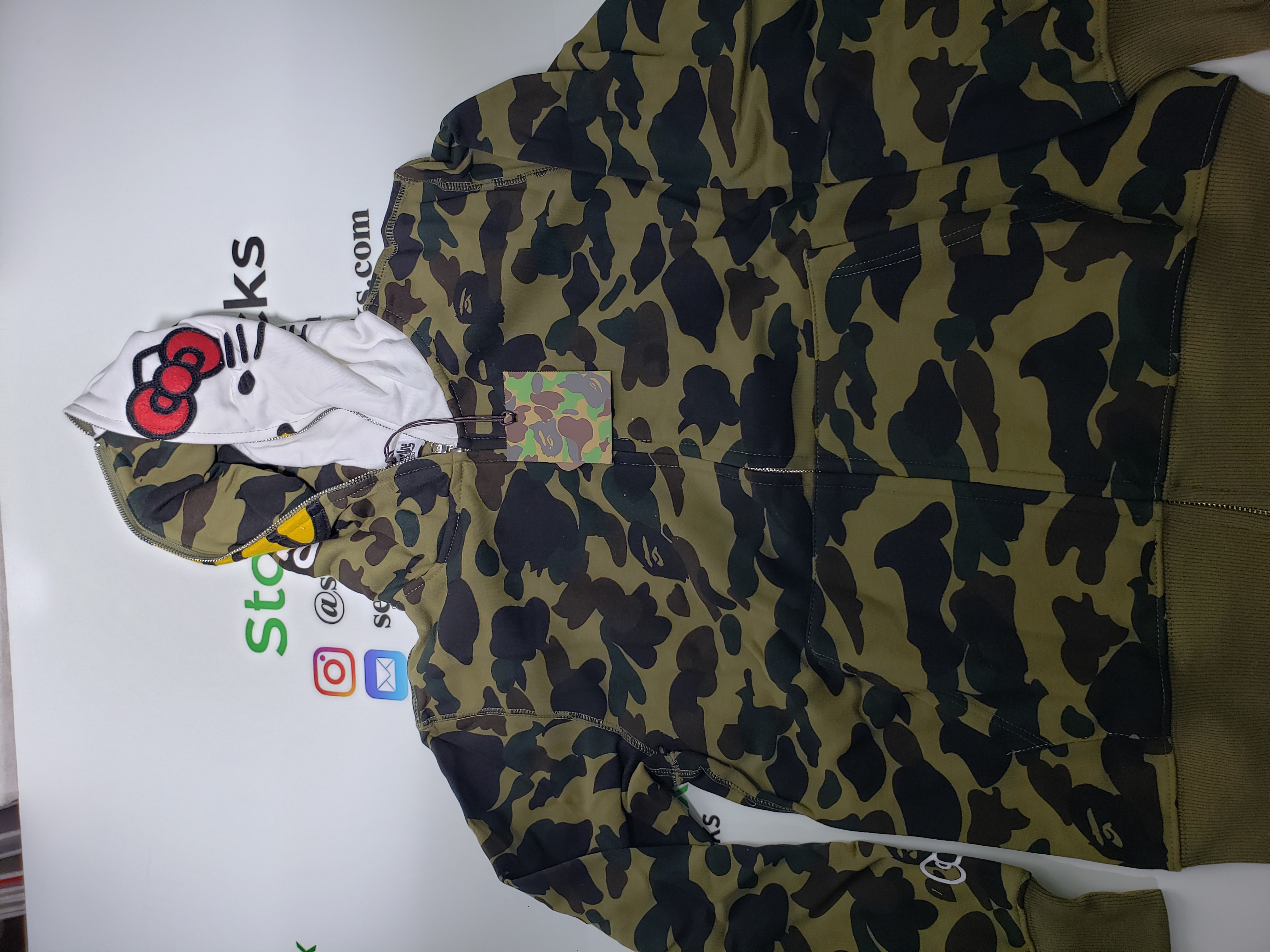 BAPE X HELLO KITTY Hoodie review stockxkicks.org 01