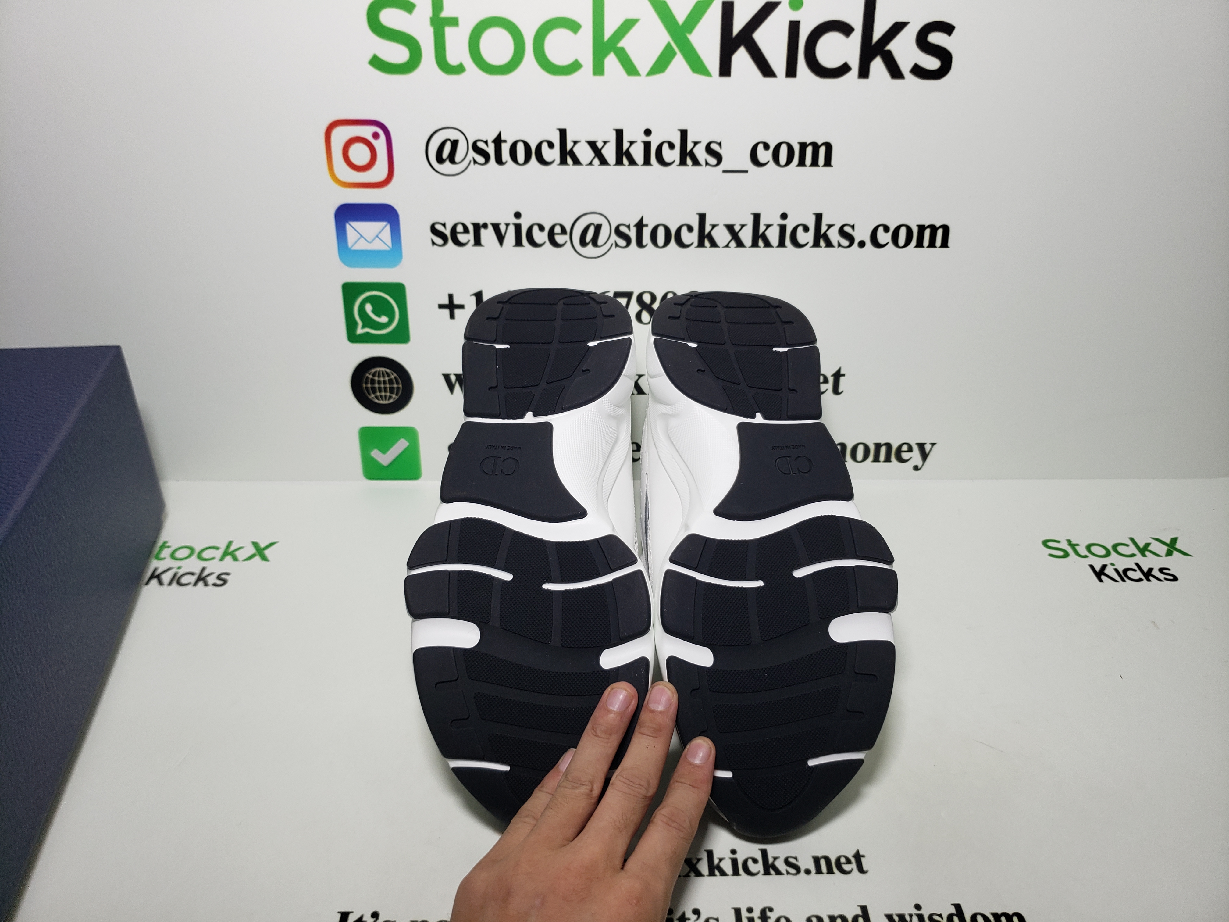 PK God Batch adidas Yeezy Boost 350 V2 MX Rock GW3774 review stockxkicks.org 06