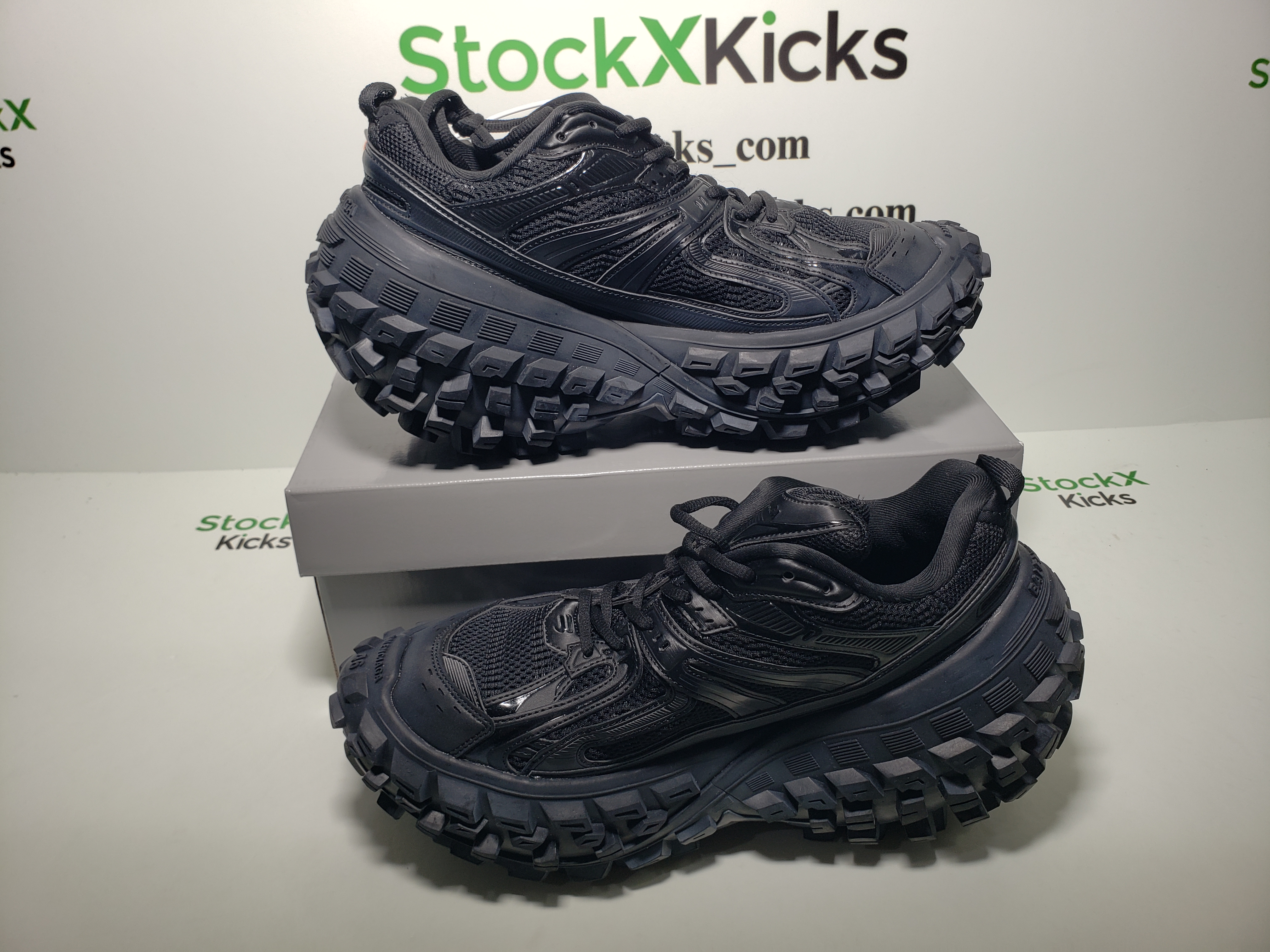 Balenciaga Defender Black 735250 W3CV2 1000 review stockxkicks.org 04