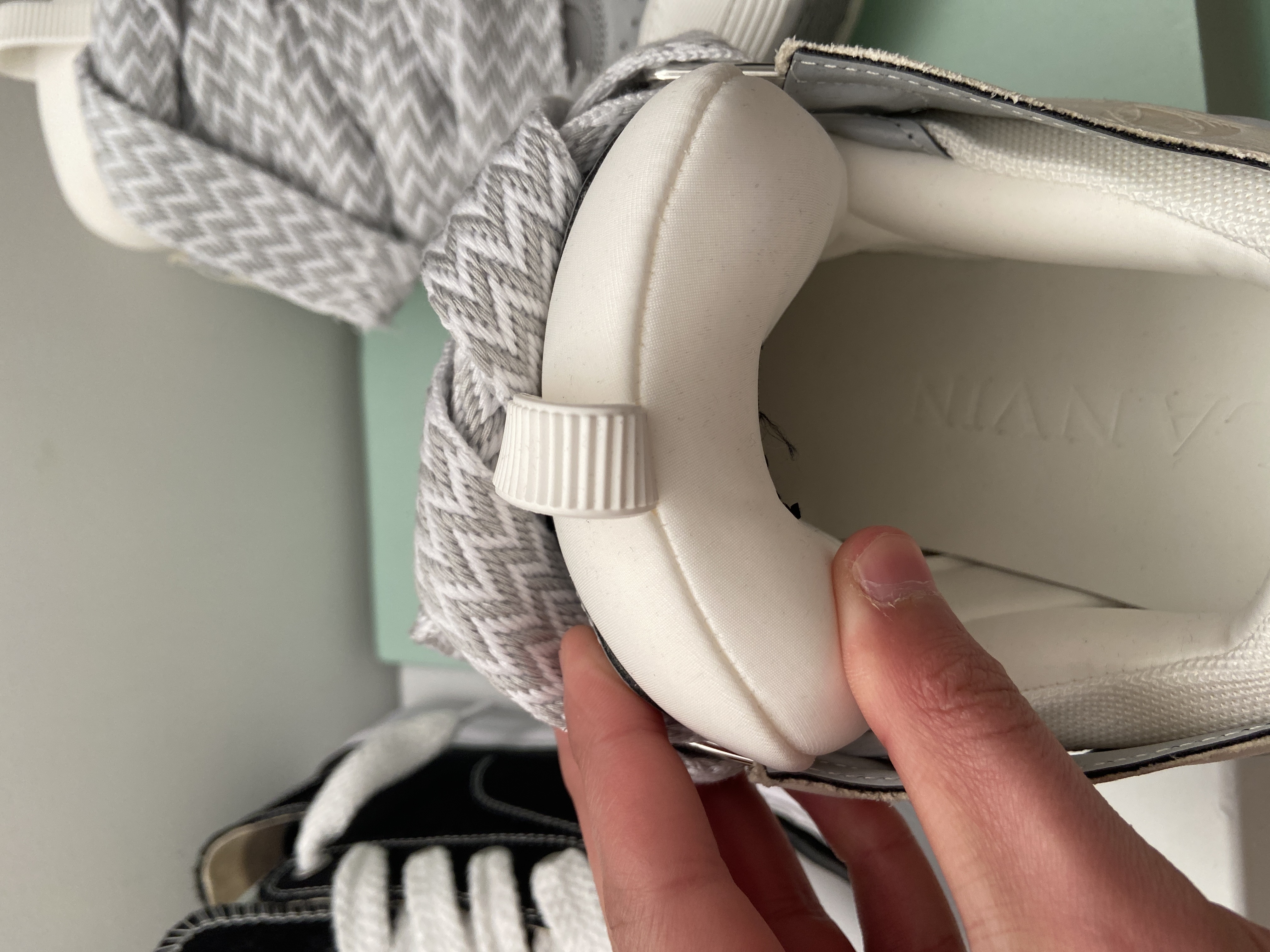 Lanvin Curb Sneaker White Grey Pale FW SKDK02 DOTS P23 review Kerem 01