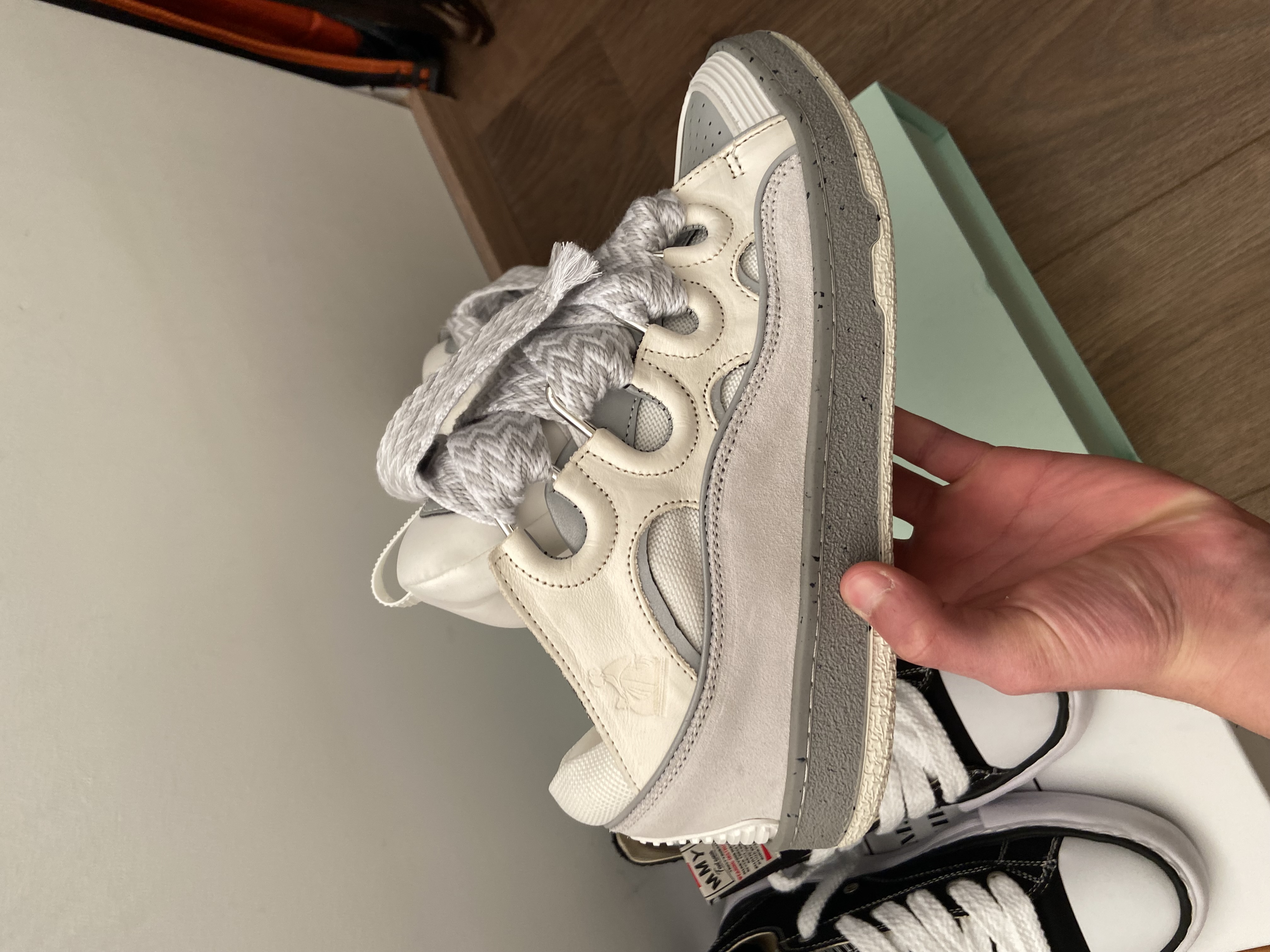Lanvin Curb Sneaker White Grey Pale FW SKDK02 DOTS P23 review Kerem 04
