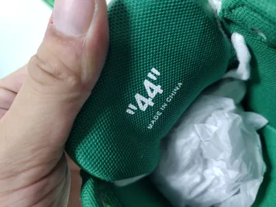 PK God Batch OFF-WHITE Out Of Office OOO Low Tops White Green OMIA189C99LEA0010155 review stockxkicks 02