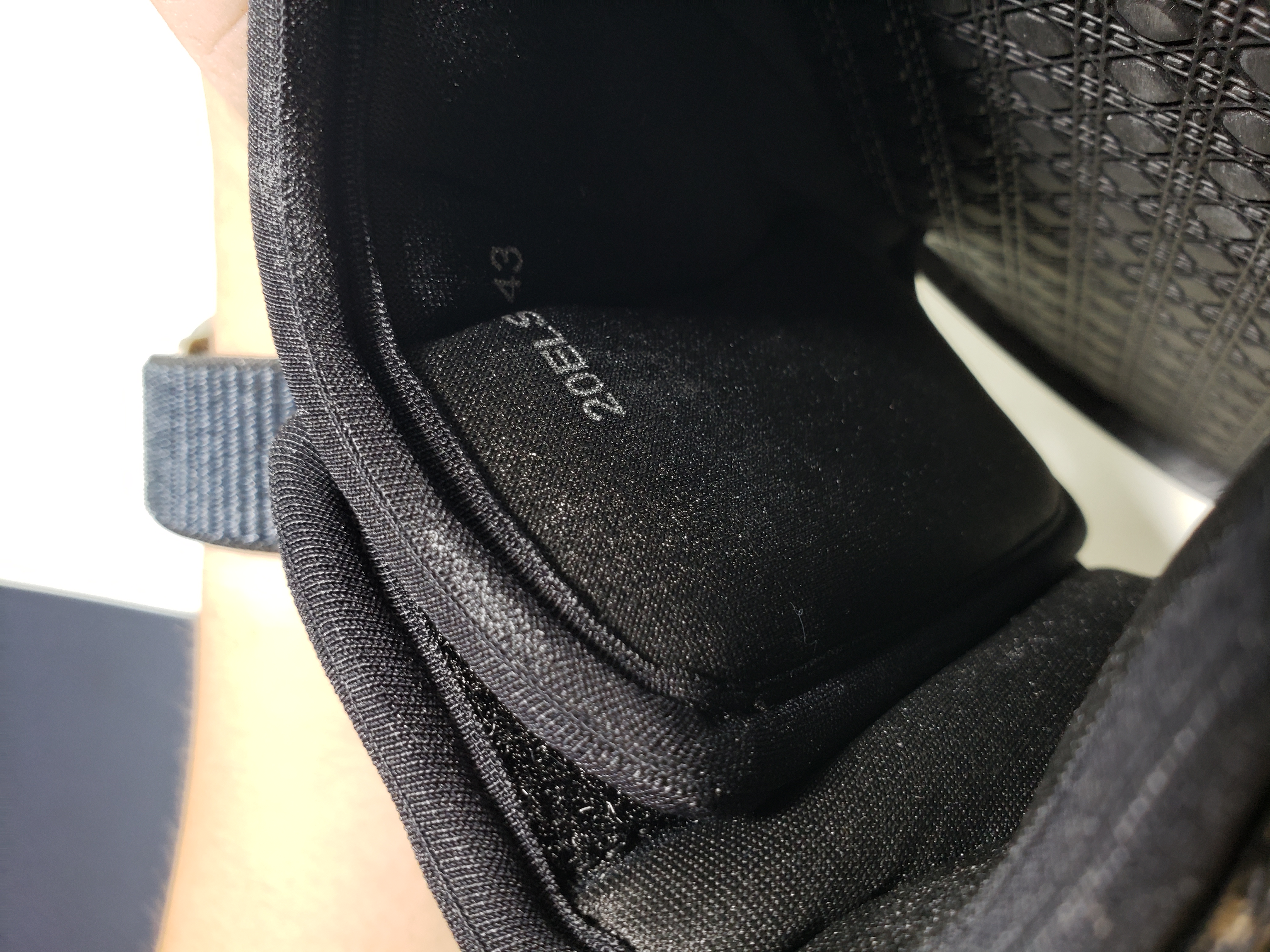 DIOR ALPHA Sandals 3SA081YXV_H961 review stockxkicks 03