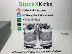 New Balance 2002R White Grey M2002RST review stockxkicks 02