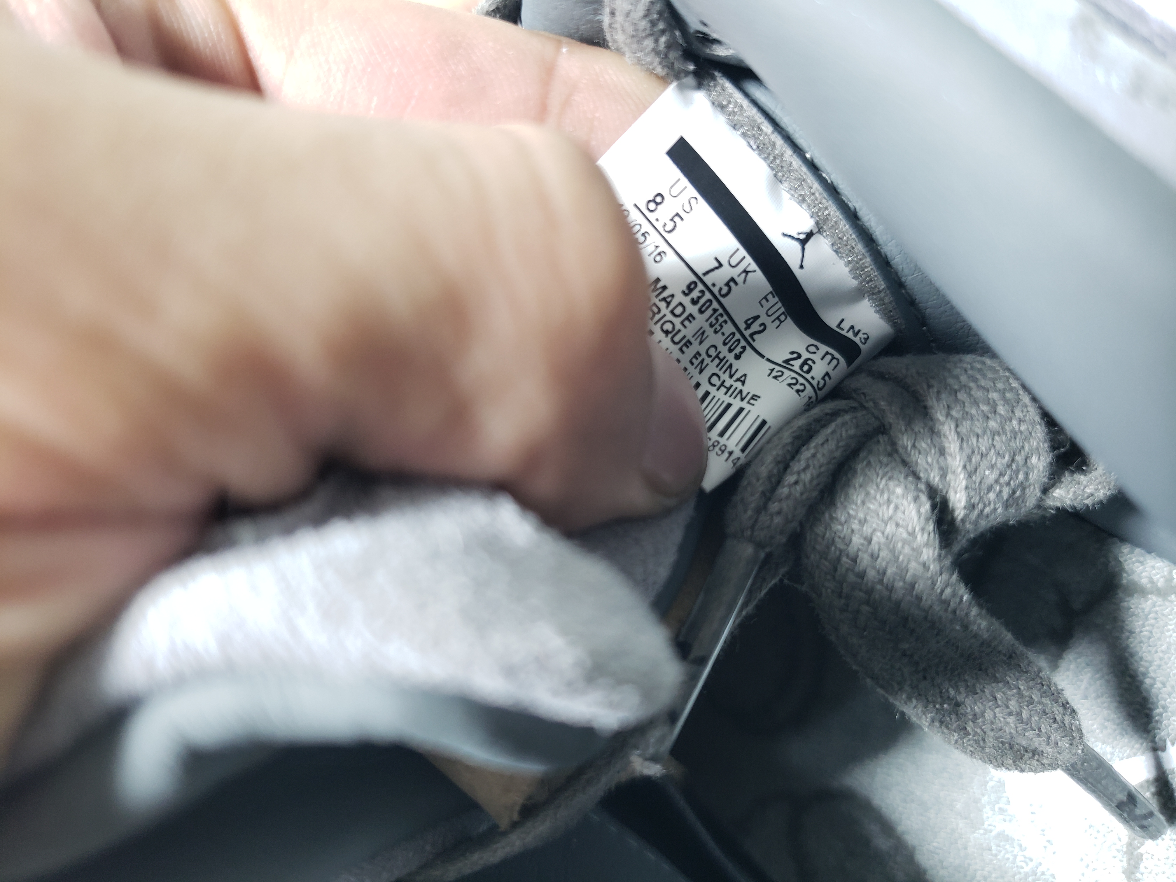 PK God Batch Nike Air Jordan 4 Retro Kaws  930155-003 review stockxkicks 02