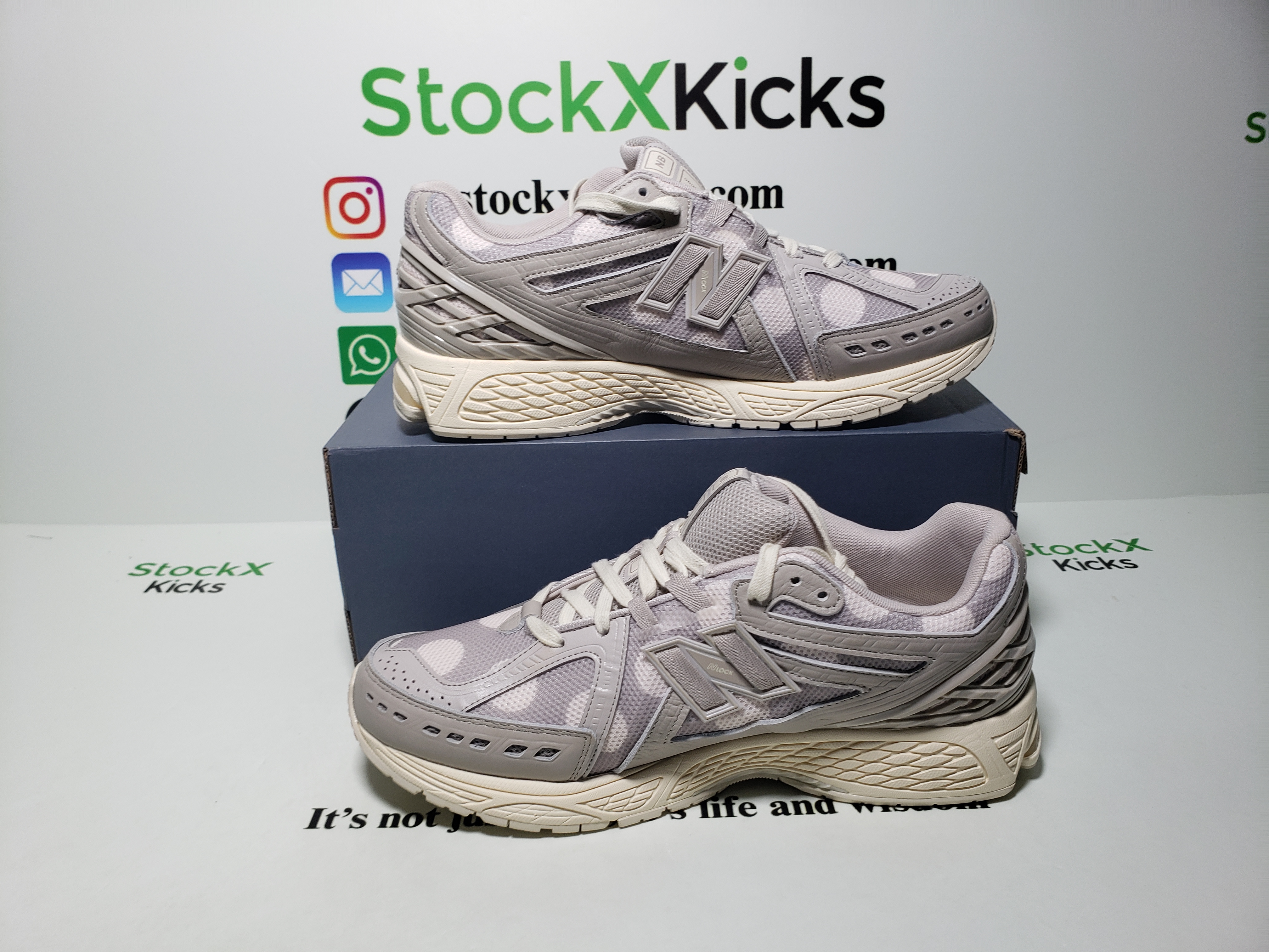 New Balance 1906R Polka Dot Moonrock M1906RPA review stockxkicks 05