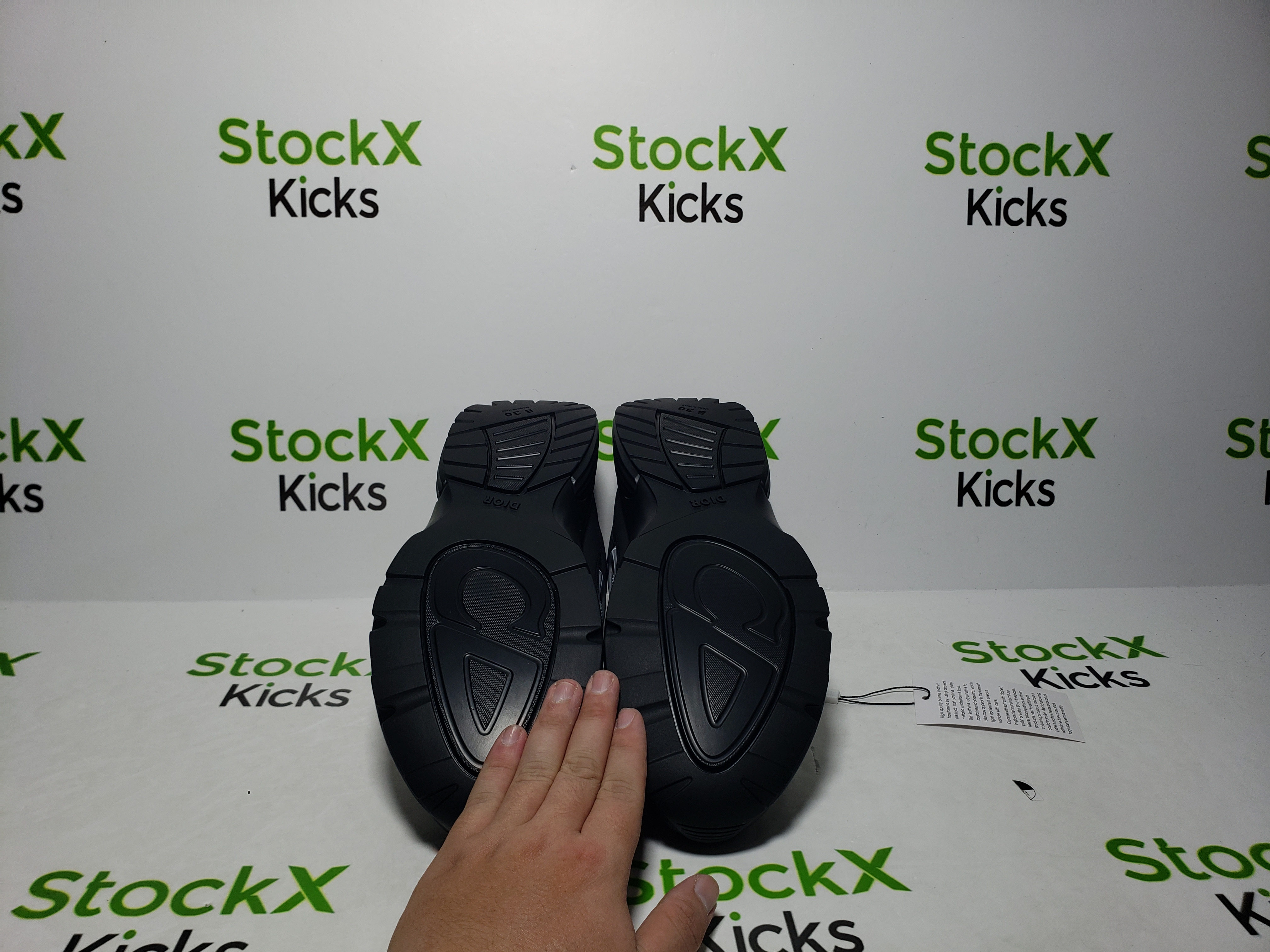 Dior B30 Sneakers Dark Grey 3SN27ZIR-16536 review Jack 02