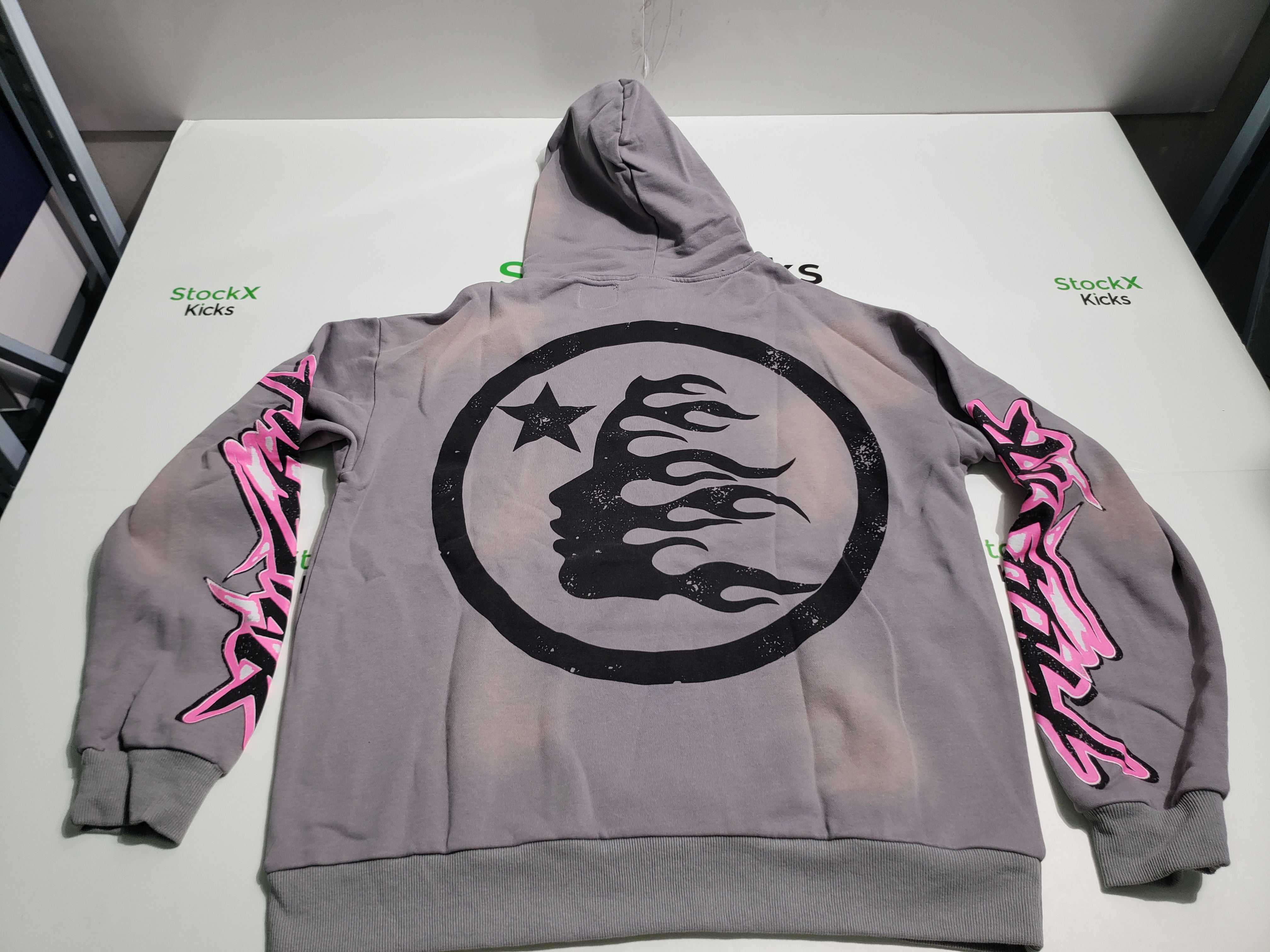 Hellstar Brainwashed Without Brain Hoodie Grey review stockxkicks.org 04