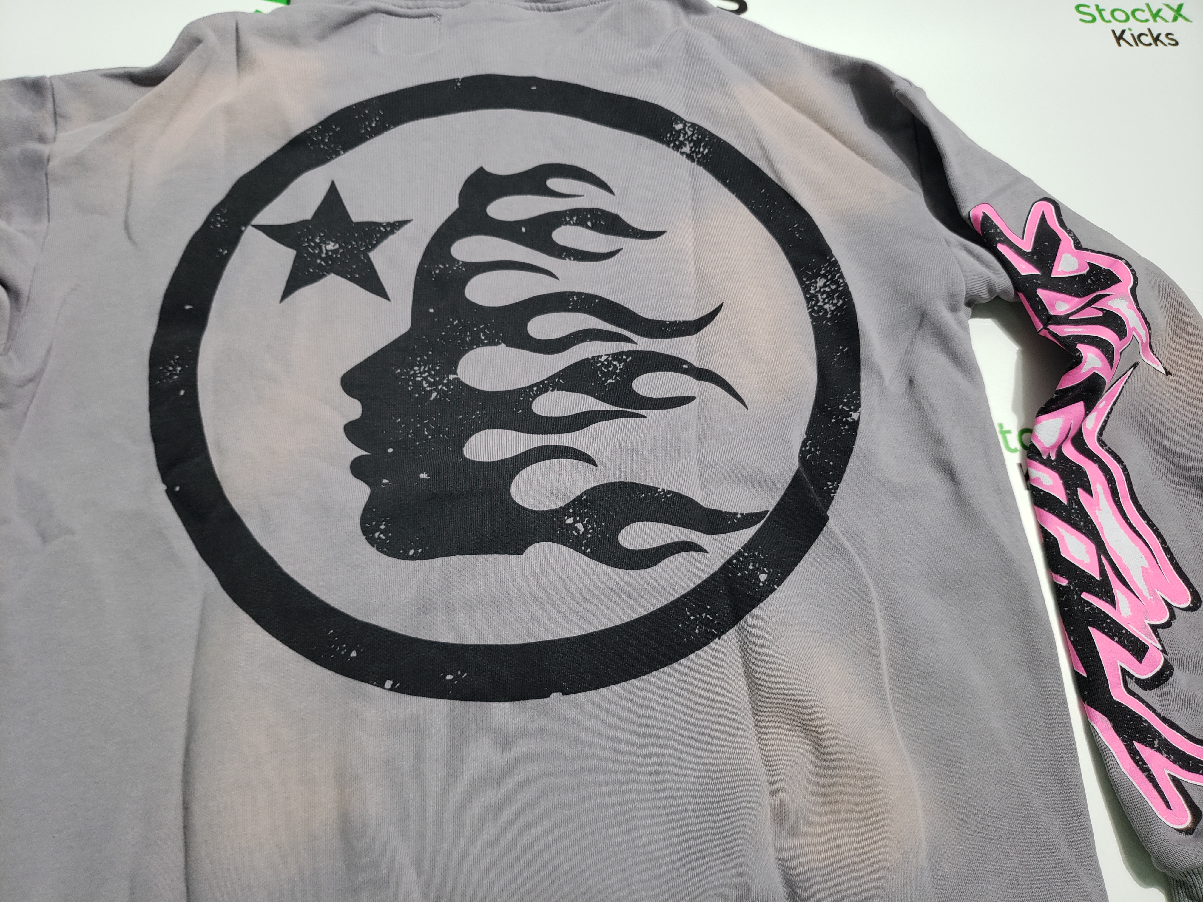 Hellstar Brainwashed Without Brain Hoodie Grey review stockxkicks.org 03