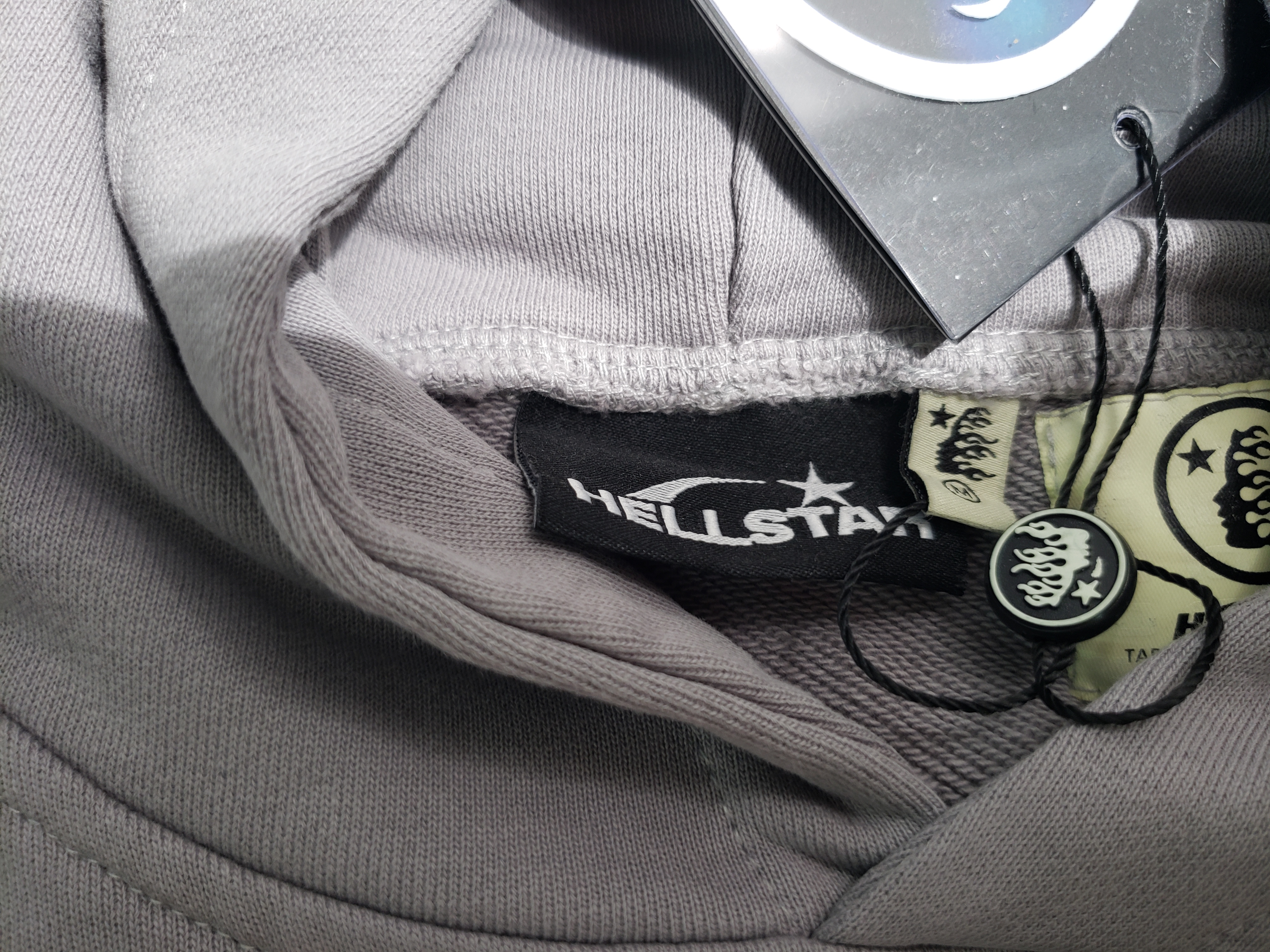 Hellstar Brainwashed Without Brain Hoodie Grey review stockxkicks.org 02