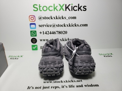 Balenciaga Defender Black Gray 685611 W2RA6 3000 review stockxkicks.org 01