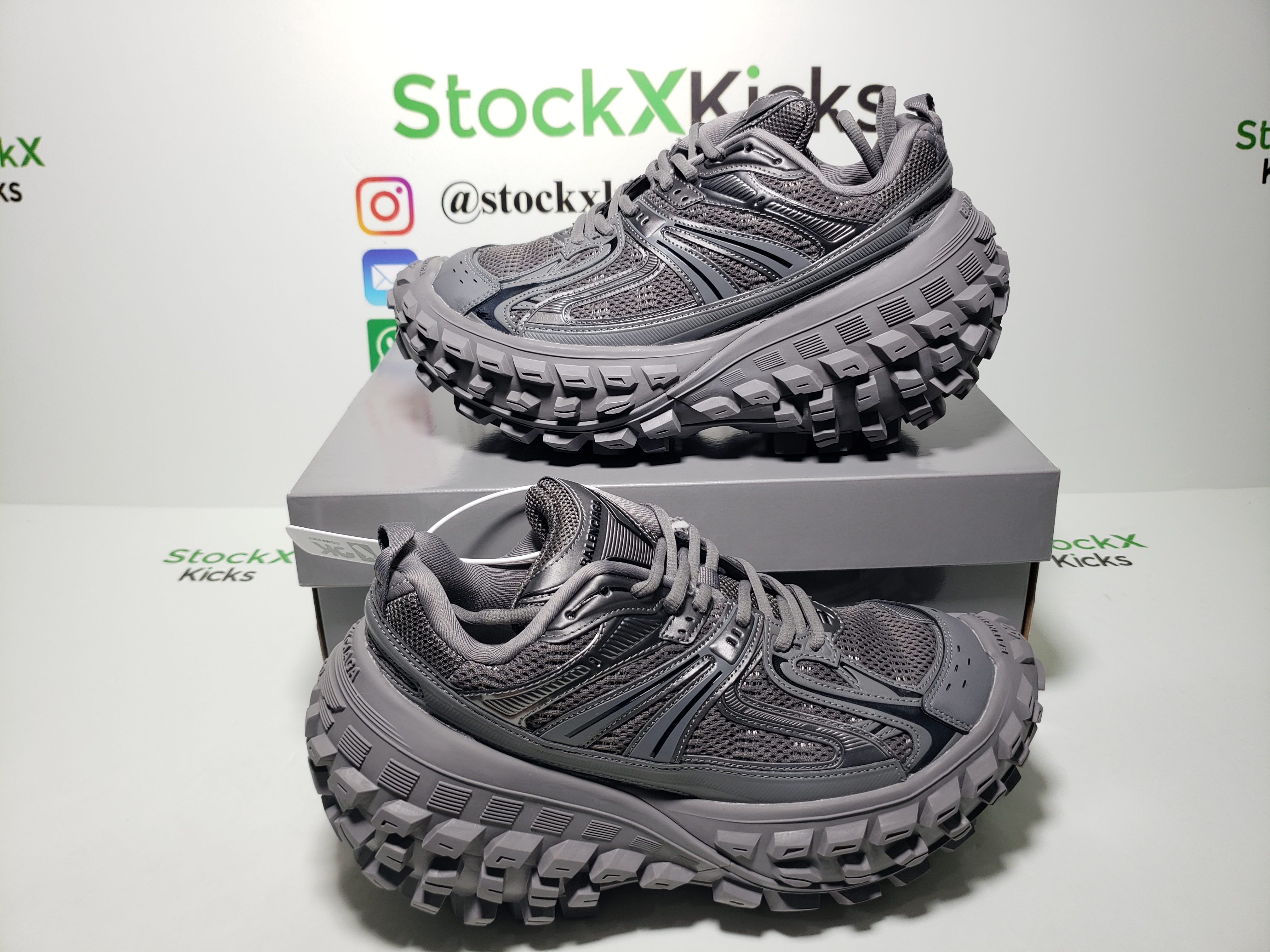 Balenciaga Defender Black Gray 685611 W2RA6 3000 review stockxkicks.org 03