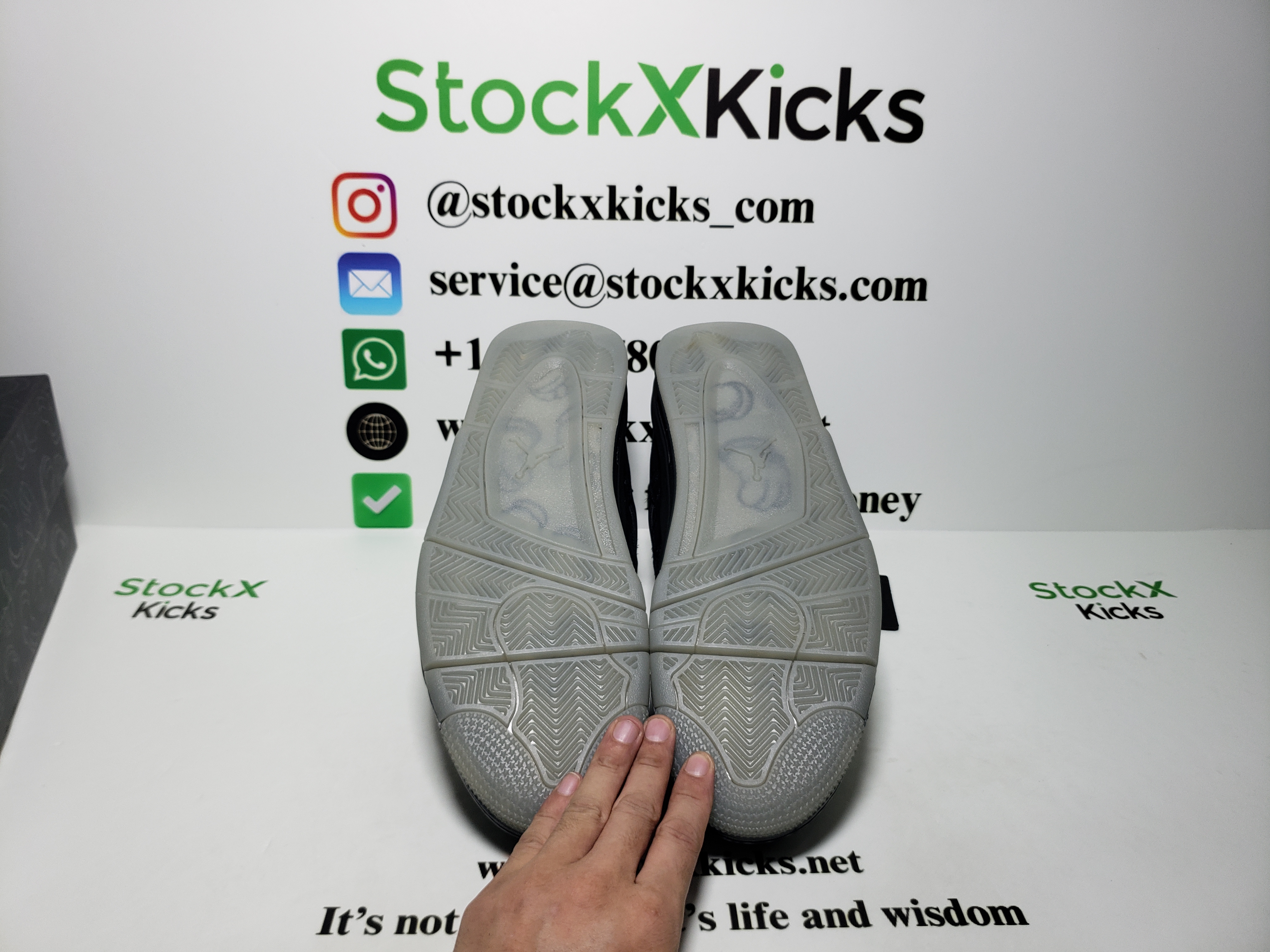 PK God Batch Air Jordan 4 Retro Kaws Black 930155-001 review Stockxkicks.org 06