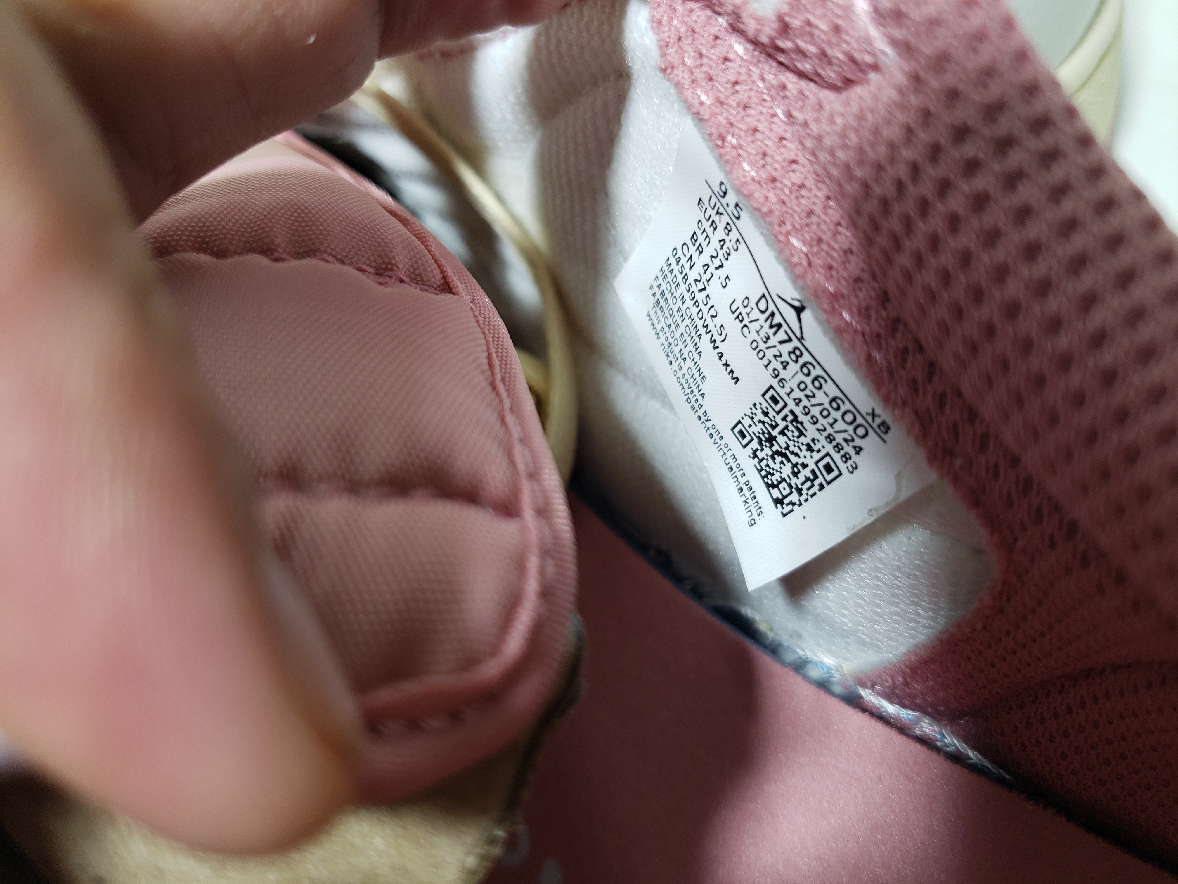 PK God Batch Air Jordan 1 Low Travis Scott White Pink DM7866-600 review Stockxkicks.org 02