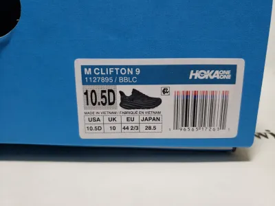 HOKA ONE ONE Black review Stockxkicks.org 00