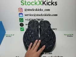 HOKA ONE ONE Black review Stockxkicks.org 07