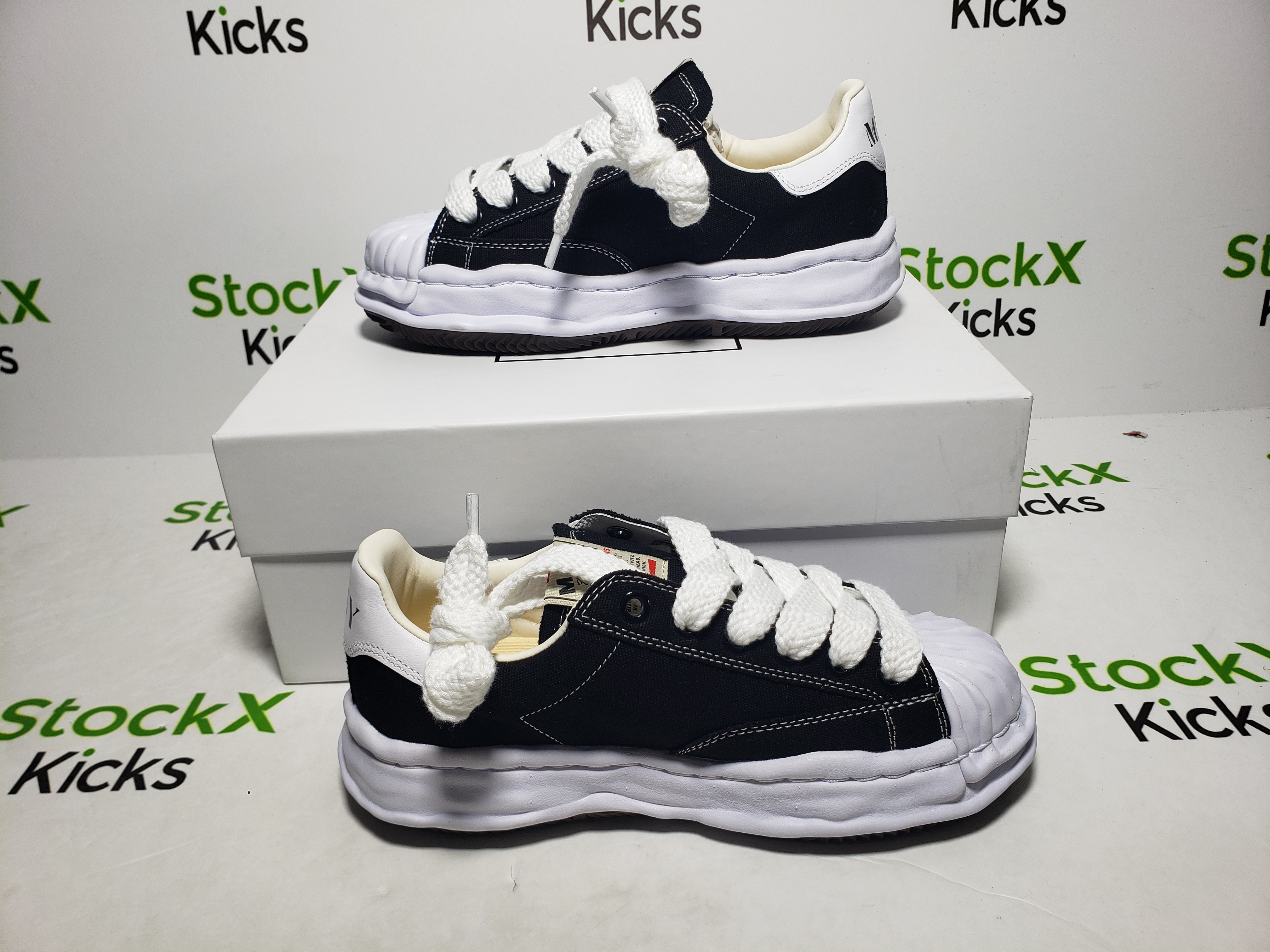 Maison MIHARA YASUHIRO White And Black Background NO.762 review Stockxkicksvip 04