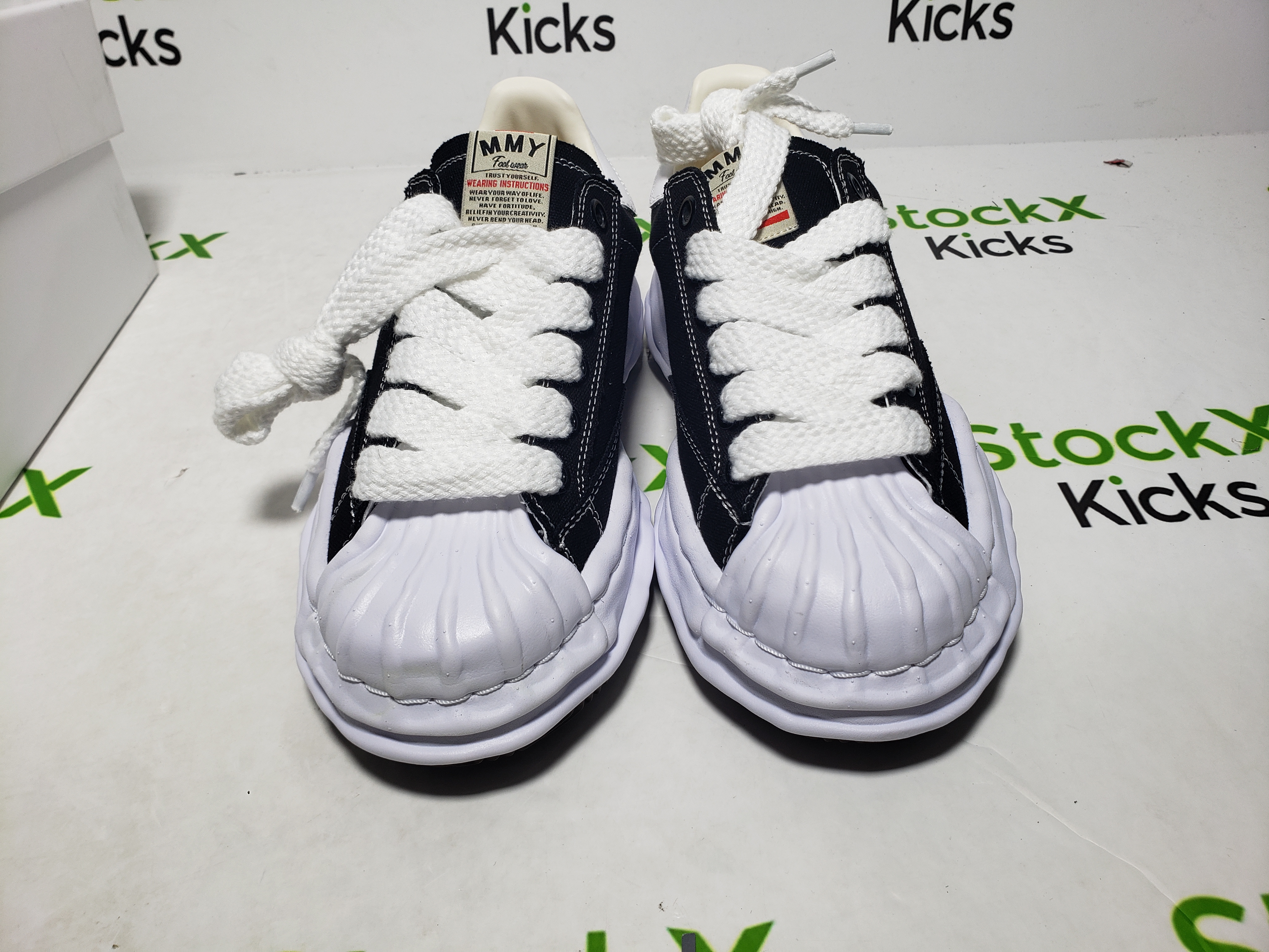 Maison MIHARA YASUHIRO White And Black Background NO.762 review Stockxkicksvip 02